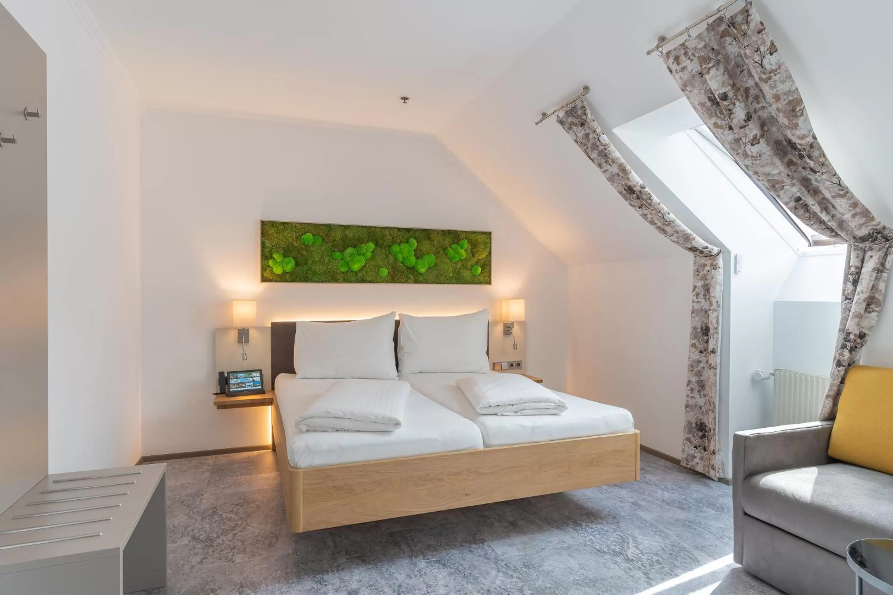 Photo of the whole room, Bed in Hotel Kongress