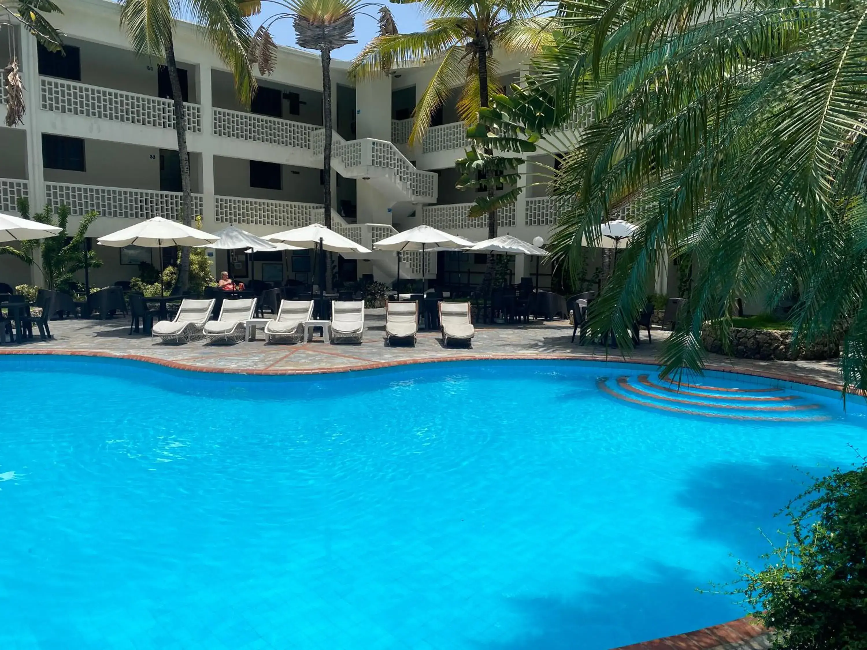 Swimming Pool in Acuarium Suite Resort