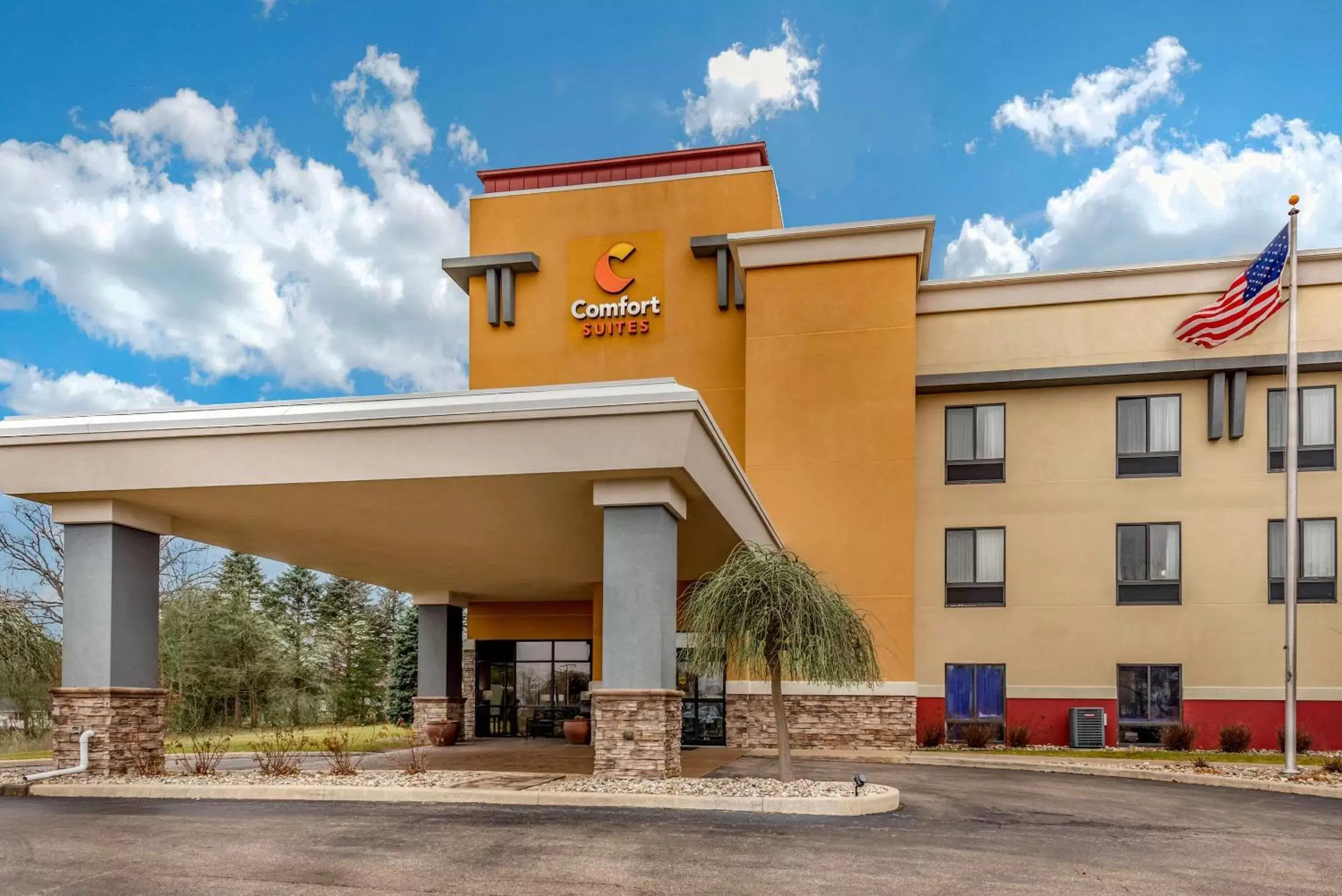 Property Building in Comfort Suites South Elkhart