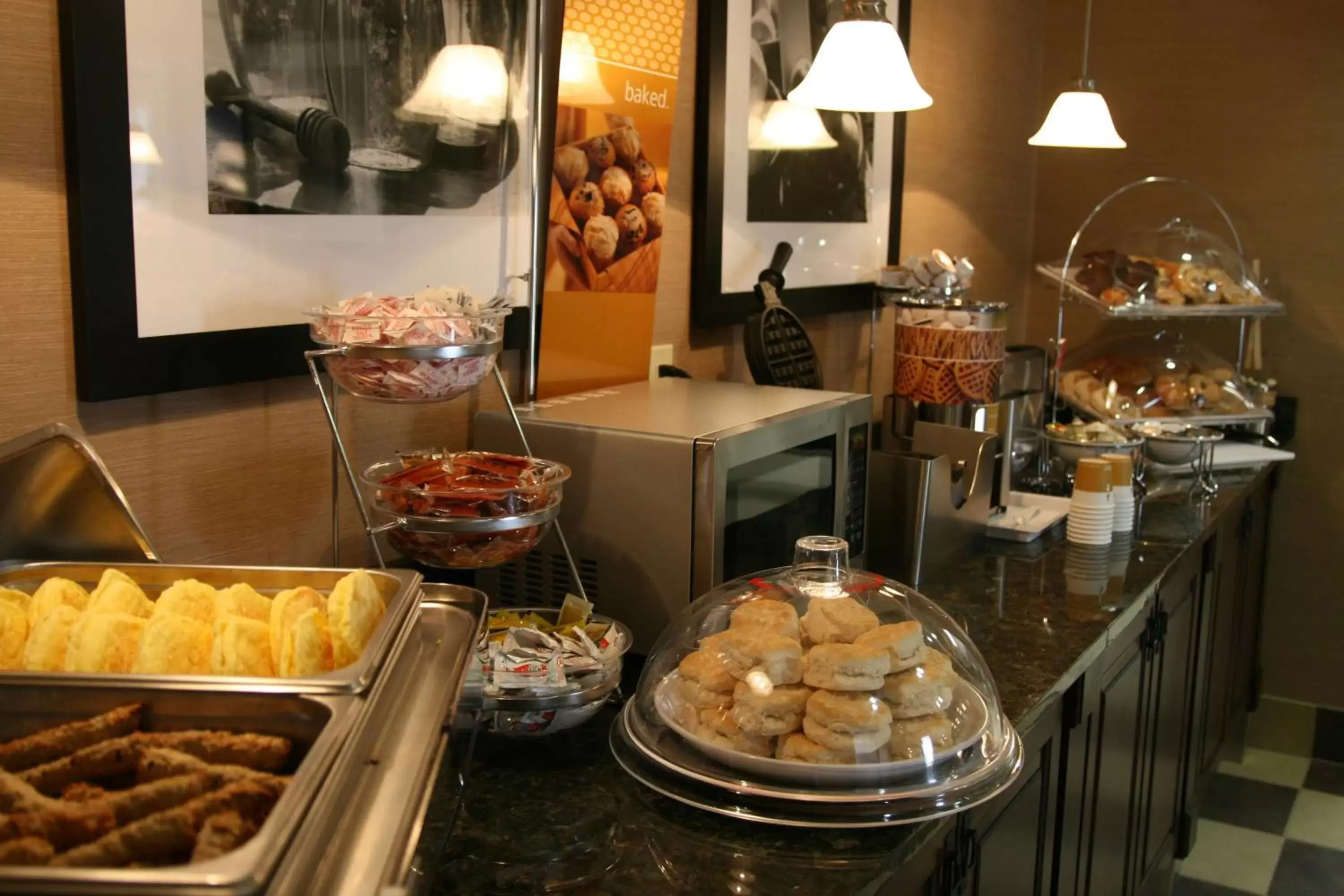 Dining area, Food in Hampton Inn & Suites Wilder