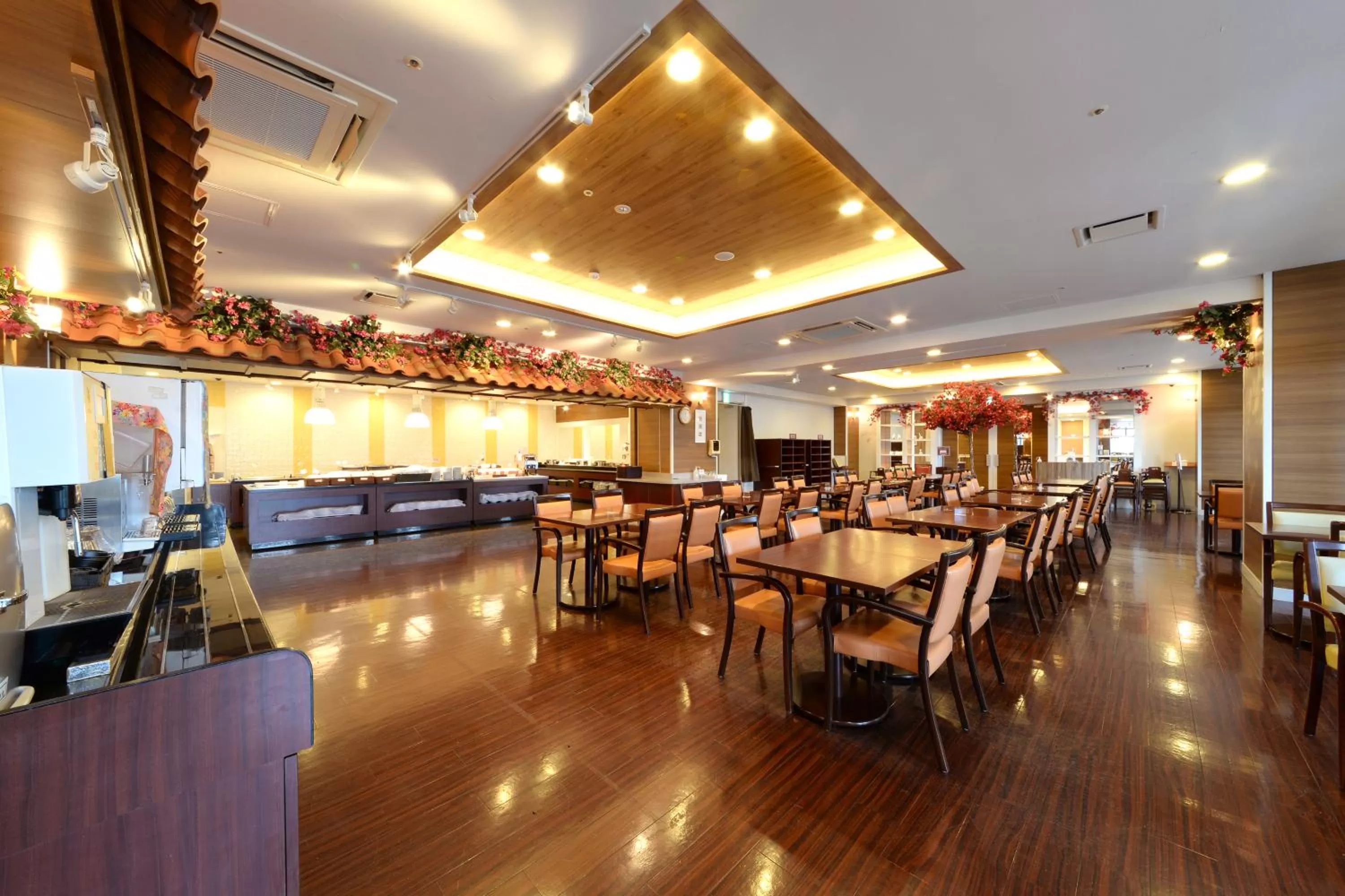 Restaurant/places to eat in Vessel Hotel Campana Okinawa