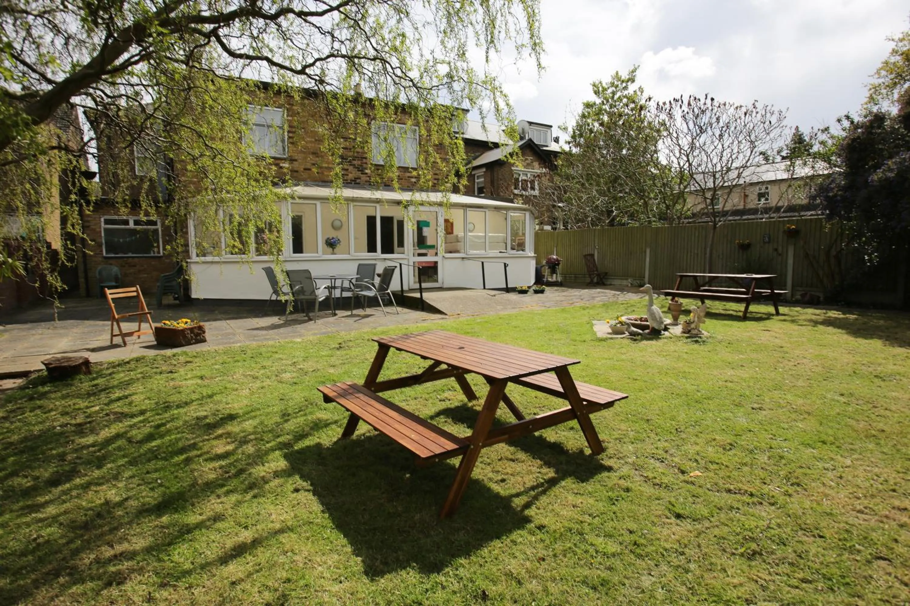 Property building, Garden in Manor House London