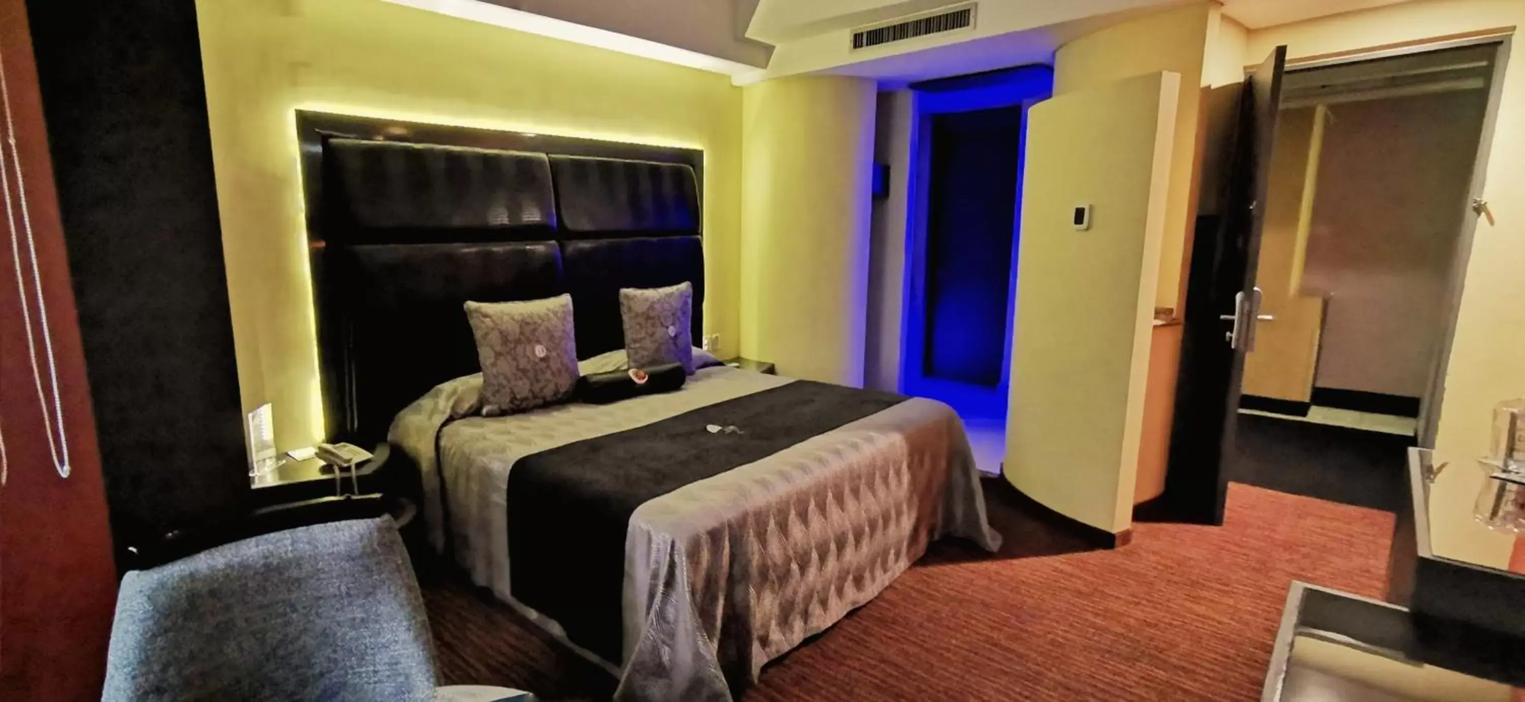 Bedroom, Bed in Hotel Lua