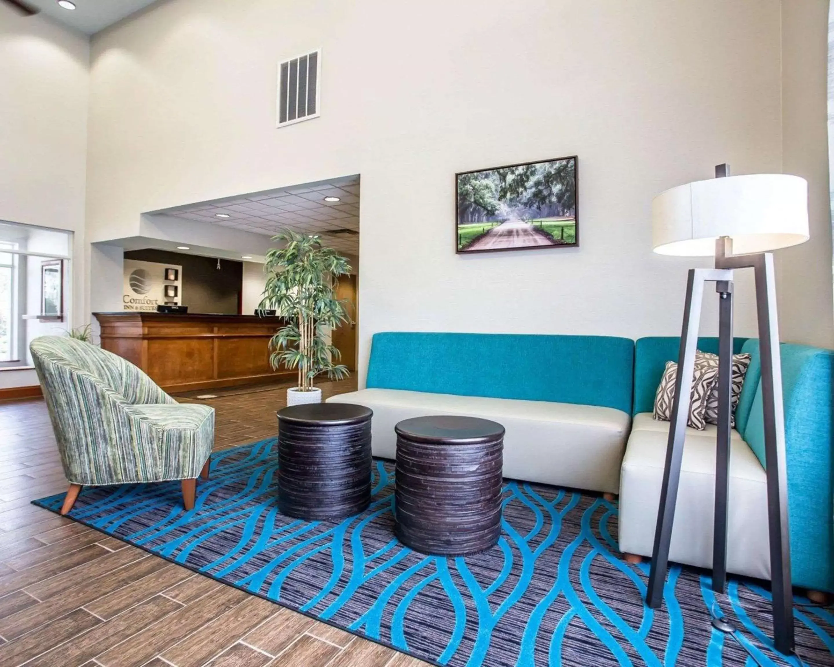 Lobby or reception, Seating Area in Comfort Inn & Suites Walterboro I-95