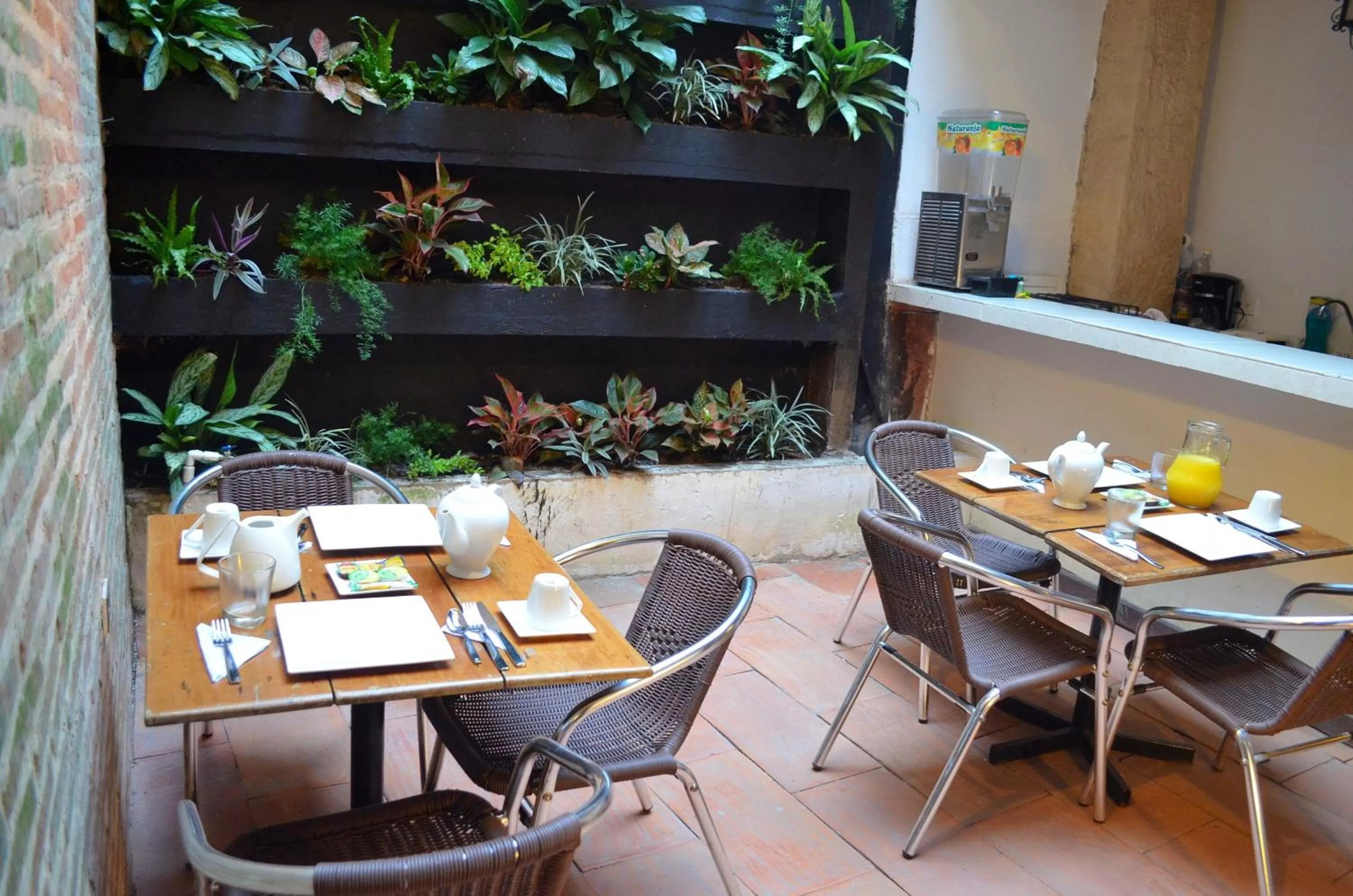 Restaurant/places to eat in Hotel Galeria la Trinidad