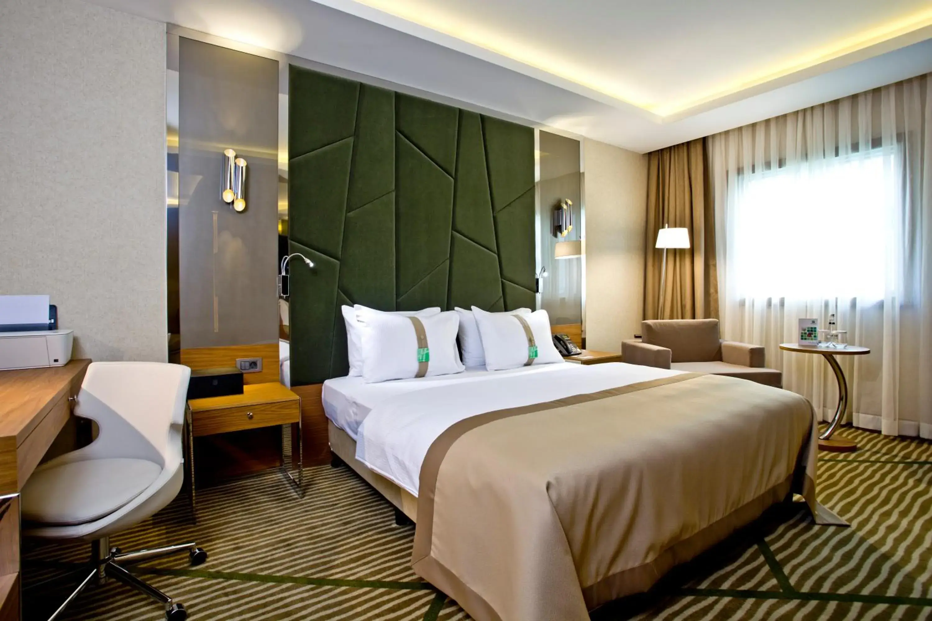 Photo of the whole room, Bed in Holiday Inn Gaziantep, an IHG Hotel