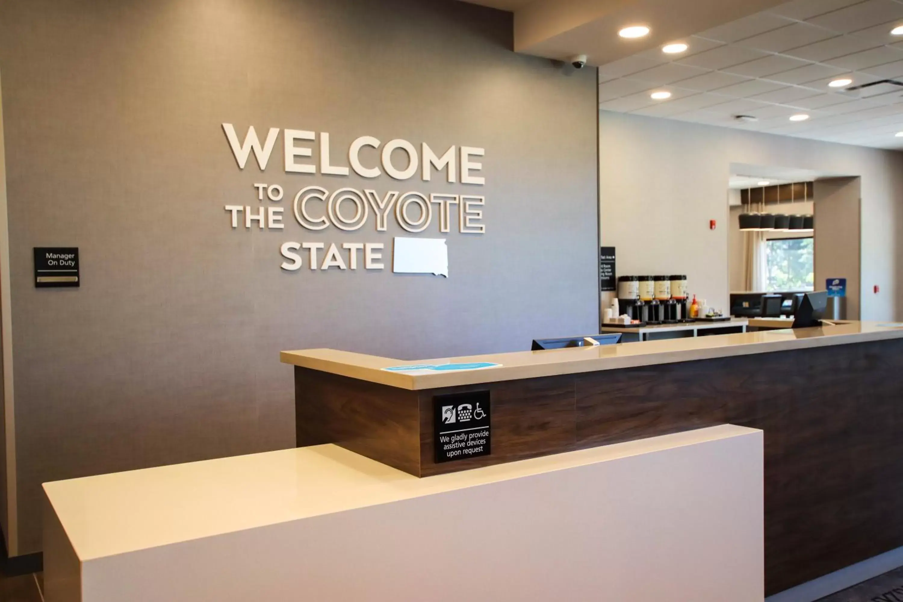 Property building in Hampton Inn Lead Property building in Hampton Inn Lead