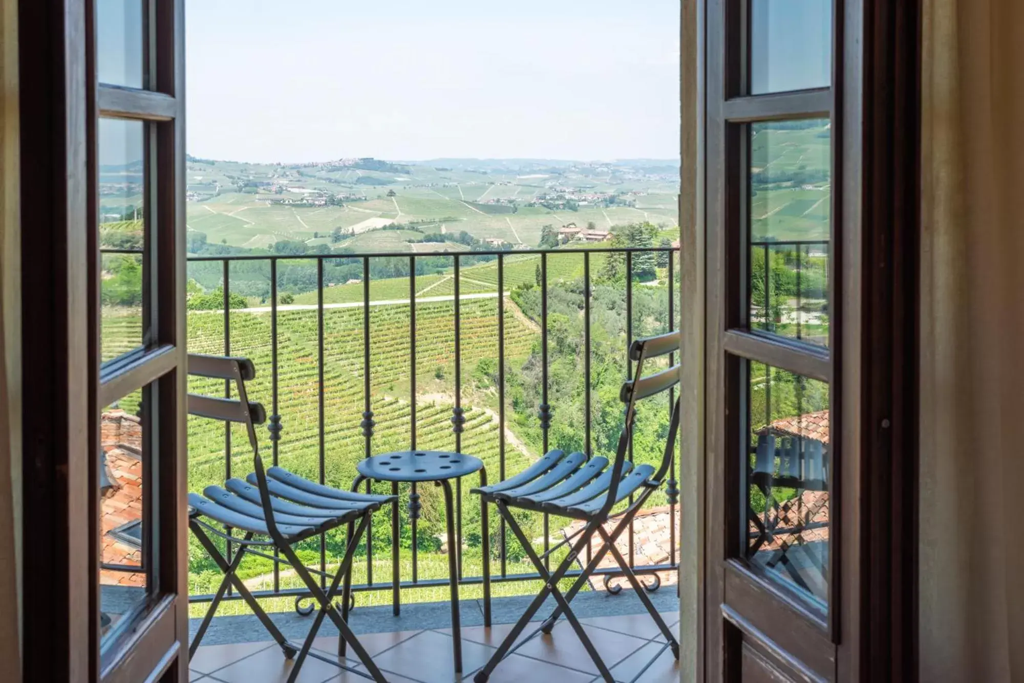 View (from property/room) in Le Torri - Castiglione Falletto