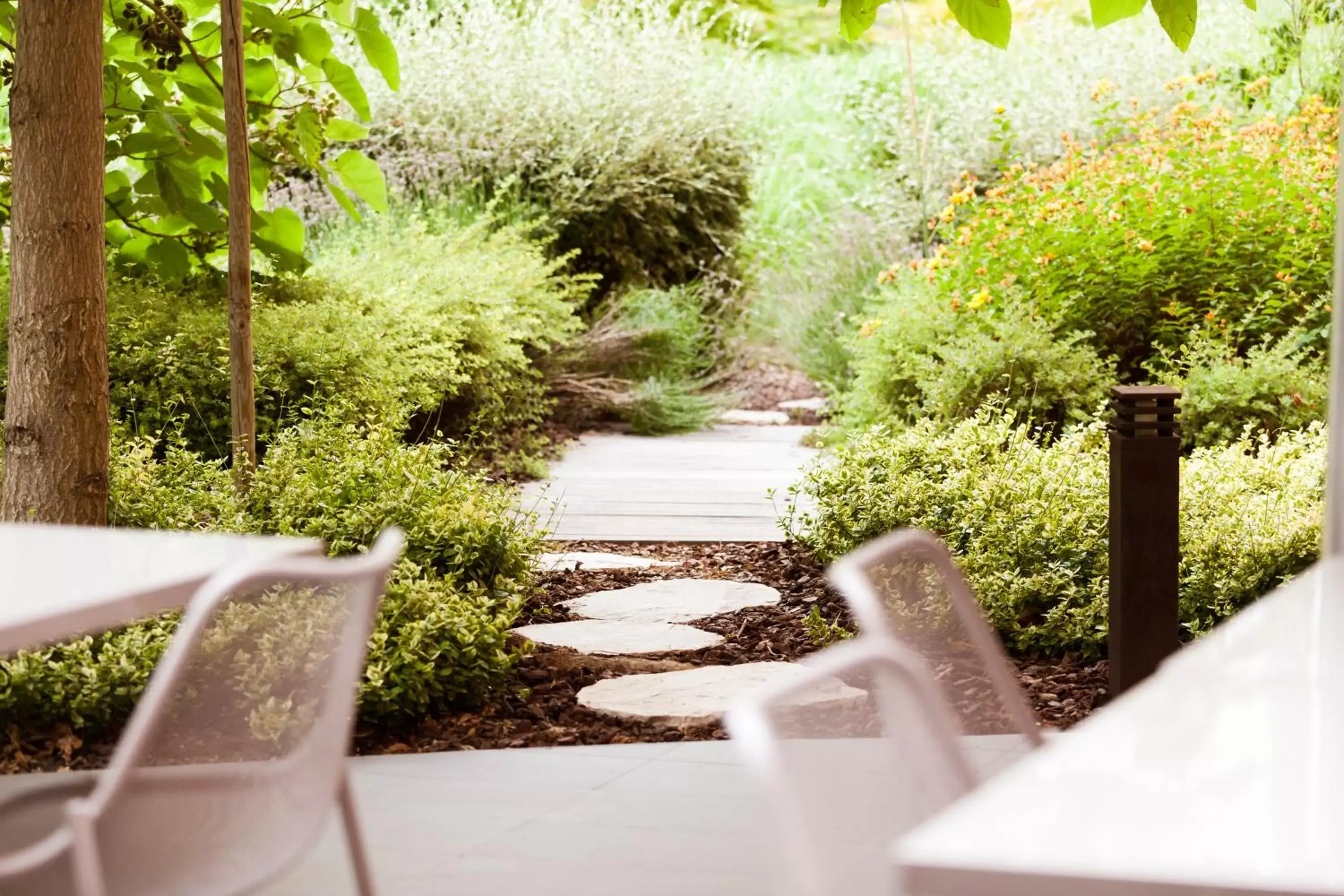 Garden in Novotel Suites Reims Centre