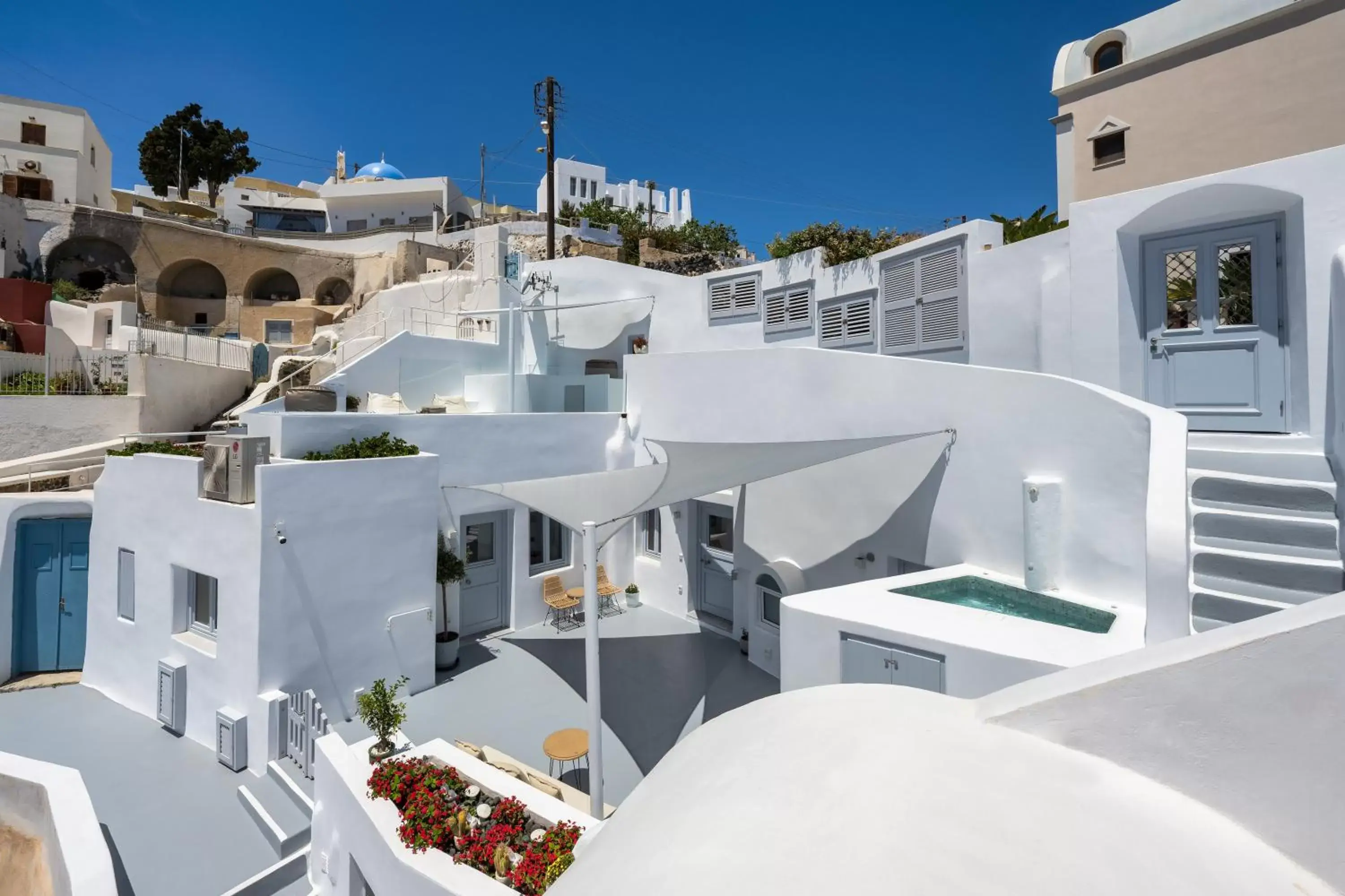 Property building in Hill Suites Property building in Hill Suites