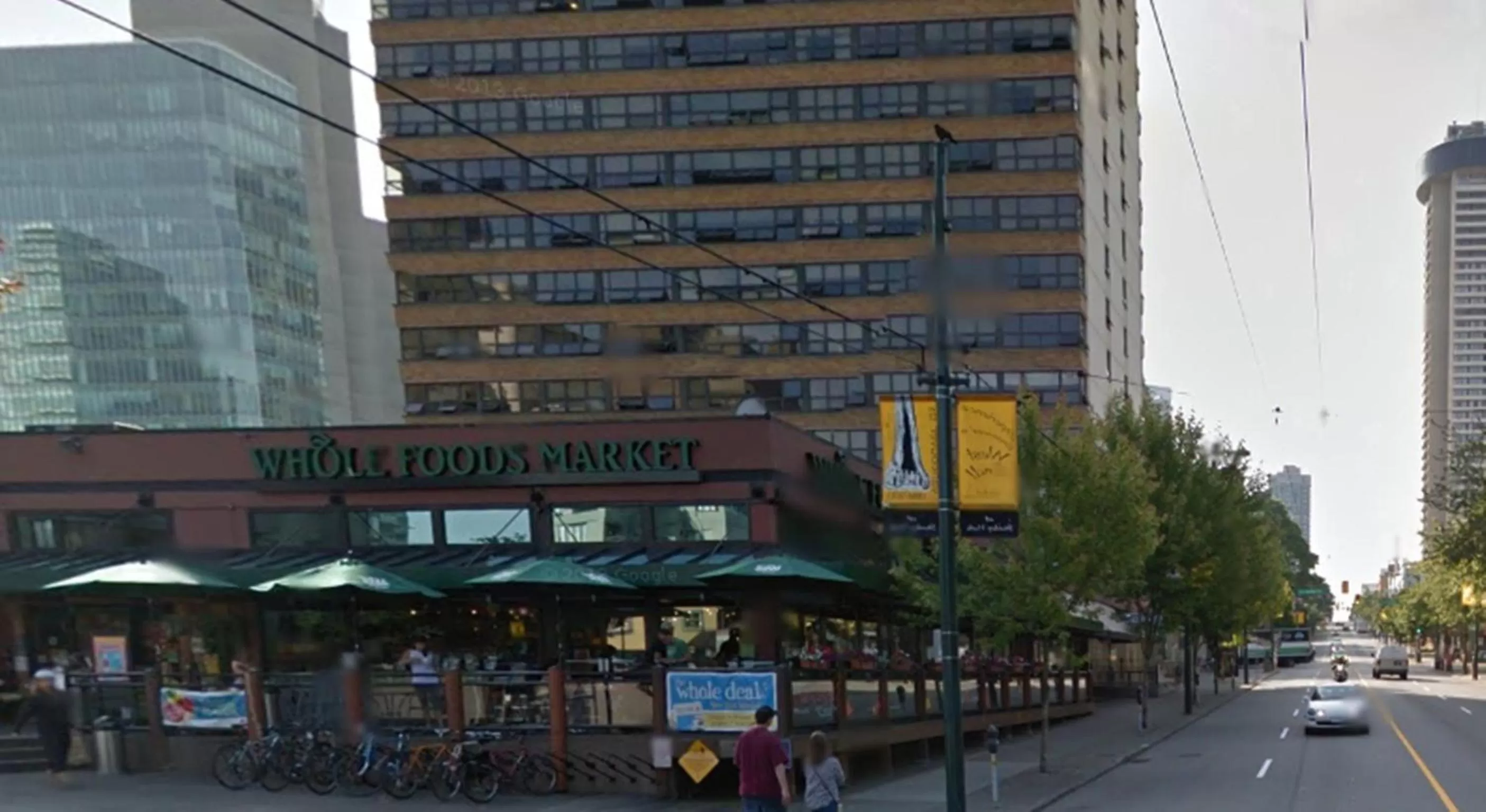 Area and facilities in Divya Sutra Suites on Robson Downtown Vancouver