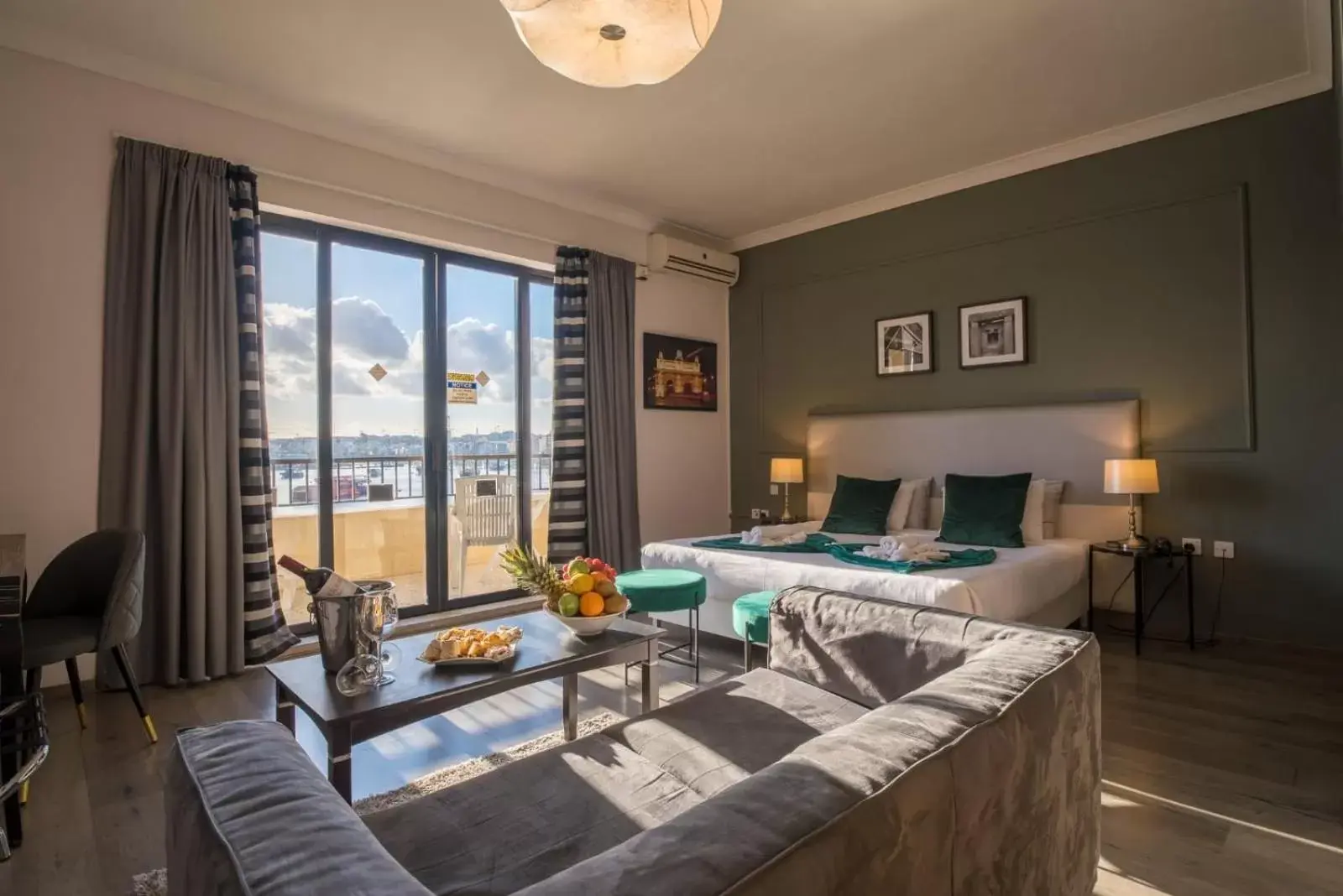 Superior Twin Room with Sea View in Sliema Marina Hotel