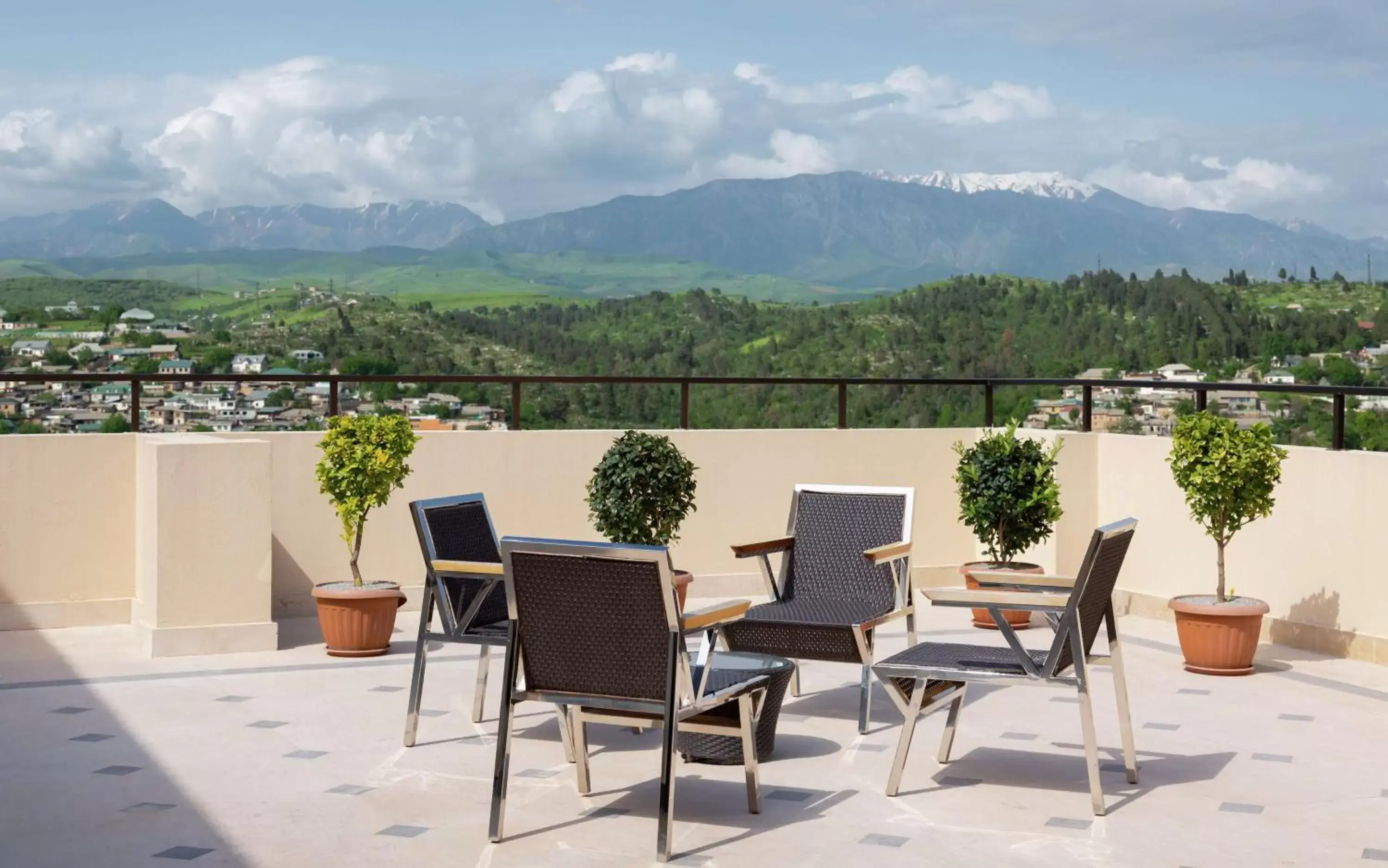 Property building in Hilton Dushanbe Property building in Hilton Dushanbe