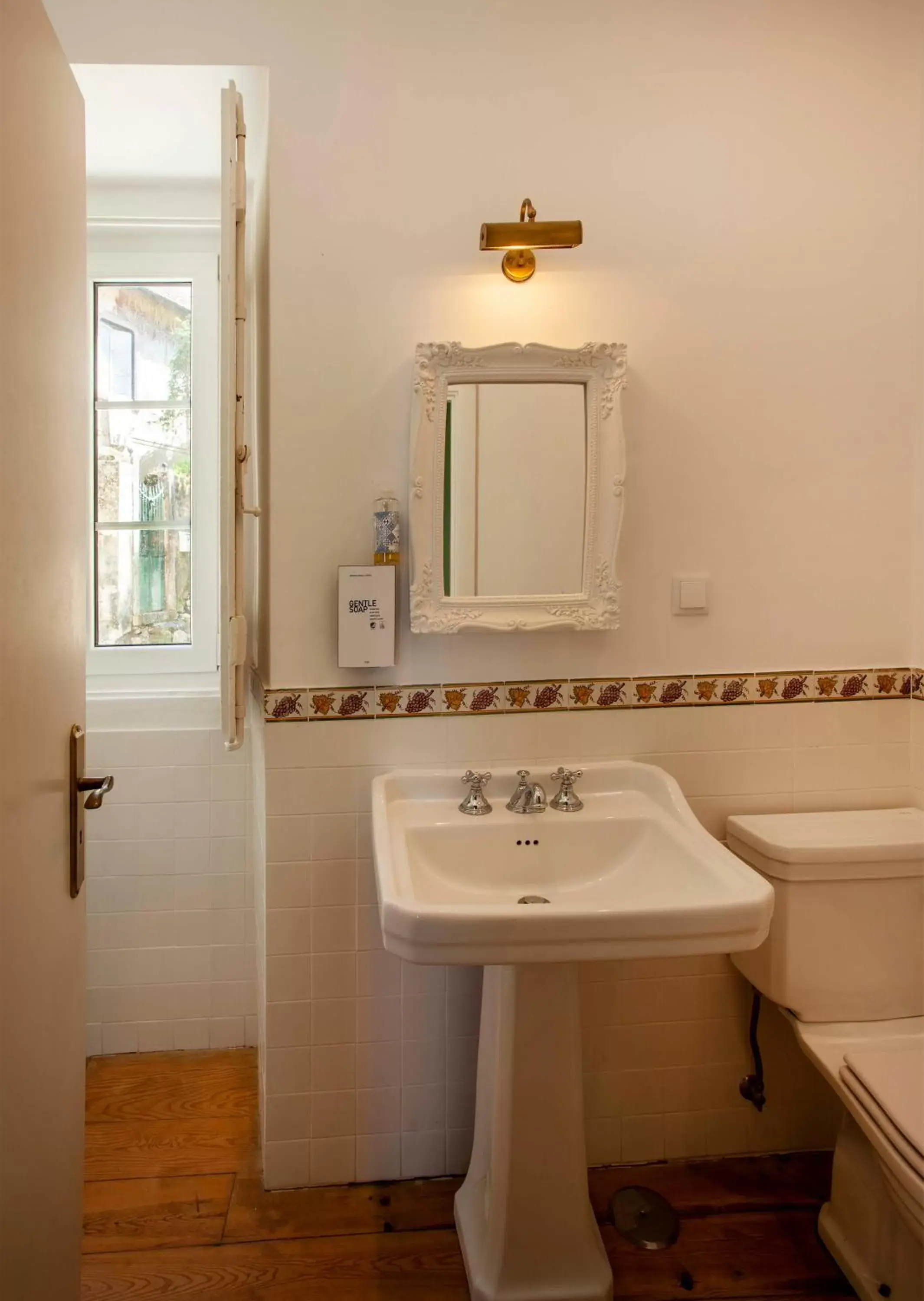 Bathroom in Casa do Vinho Sintra Guest House