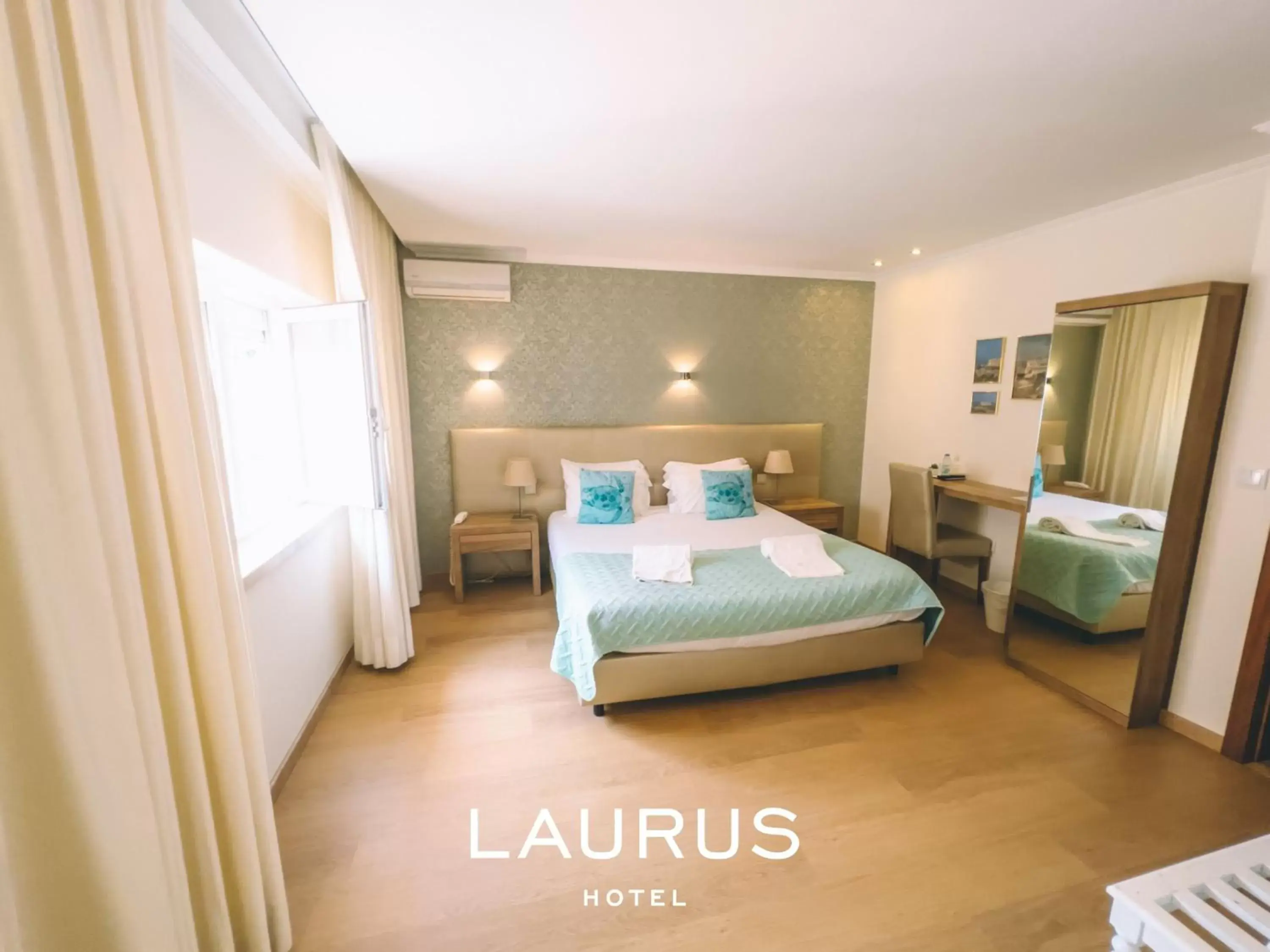 Double Room - Disability Access in Laurus Hotel Double Room - Disability Access in Laurus Hotel
