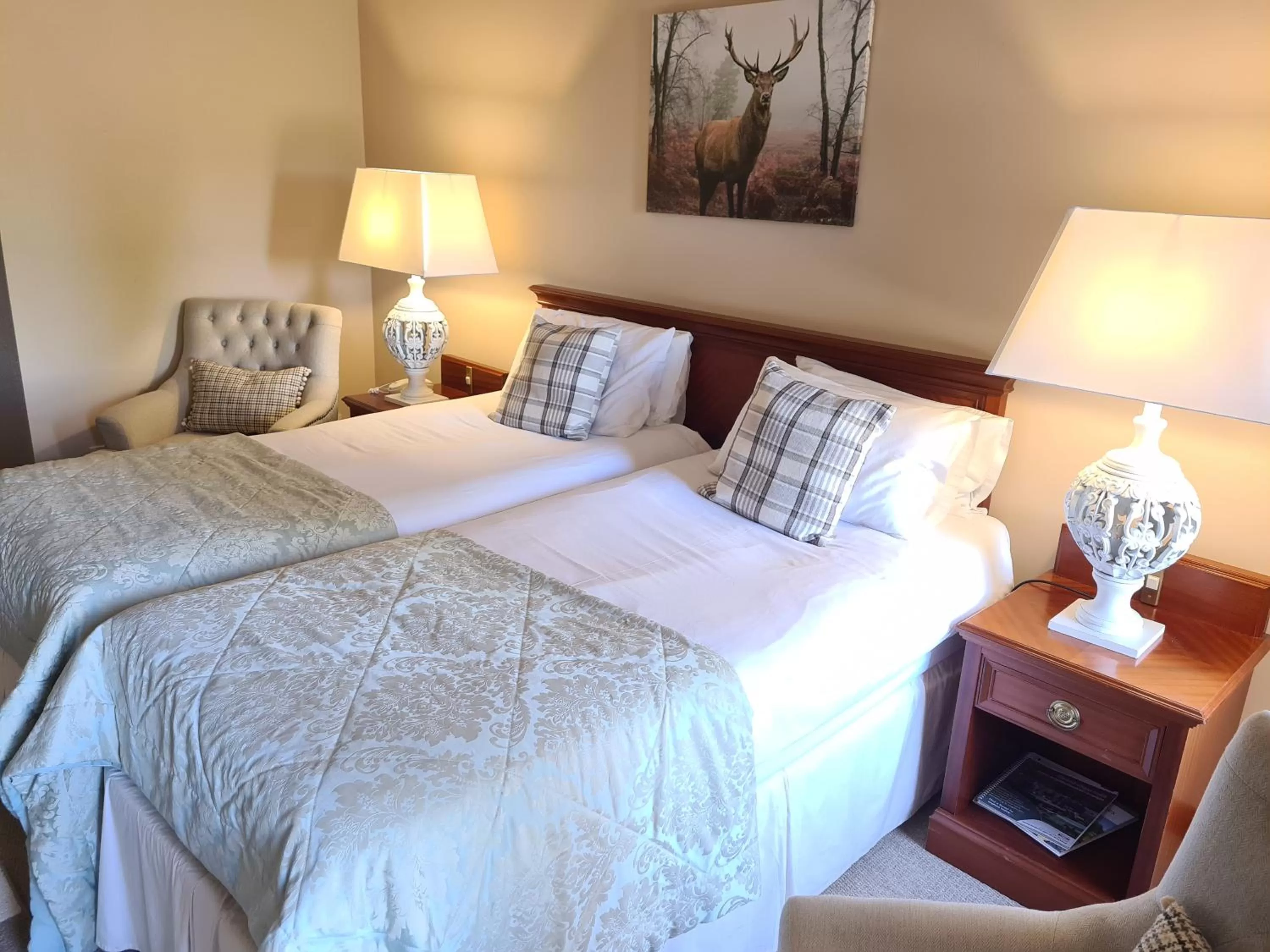 Bed in Mansfield House Hotel