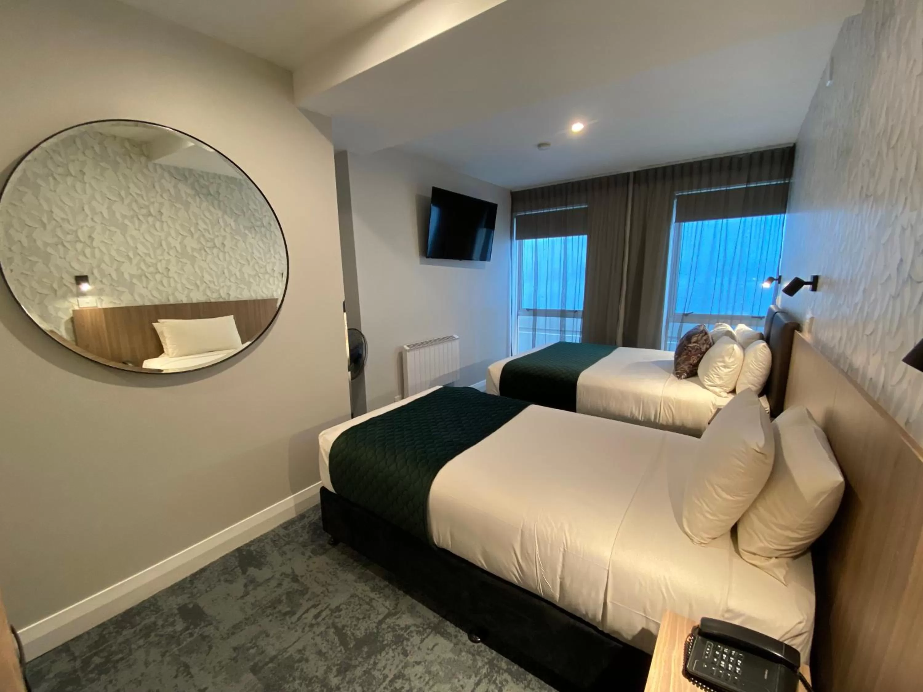 Photo of the whole room, Bed in Trinity Hotel