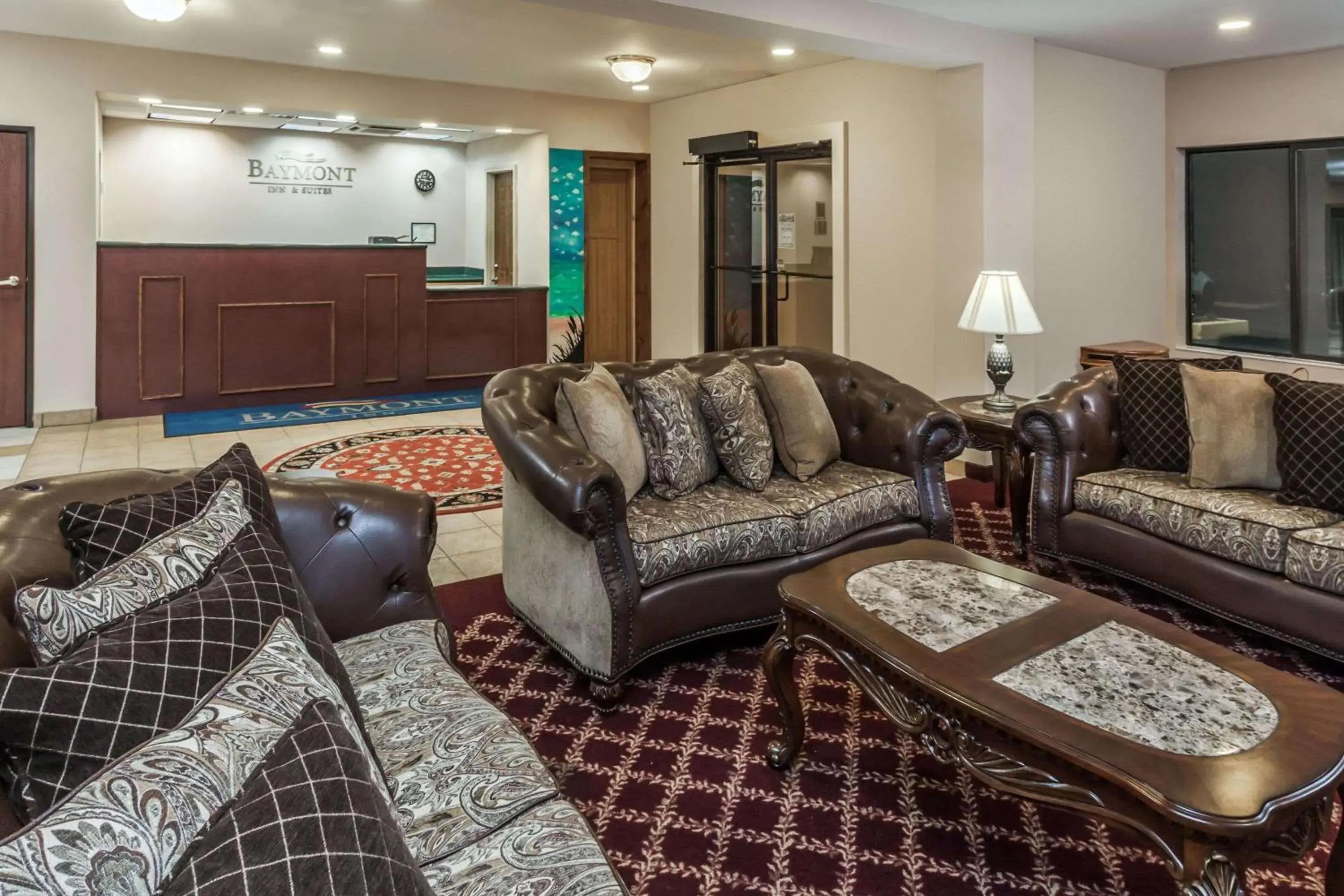 Lobby or reception, Seating Area in Baymont by Wyndham New Buffalo