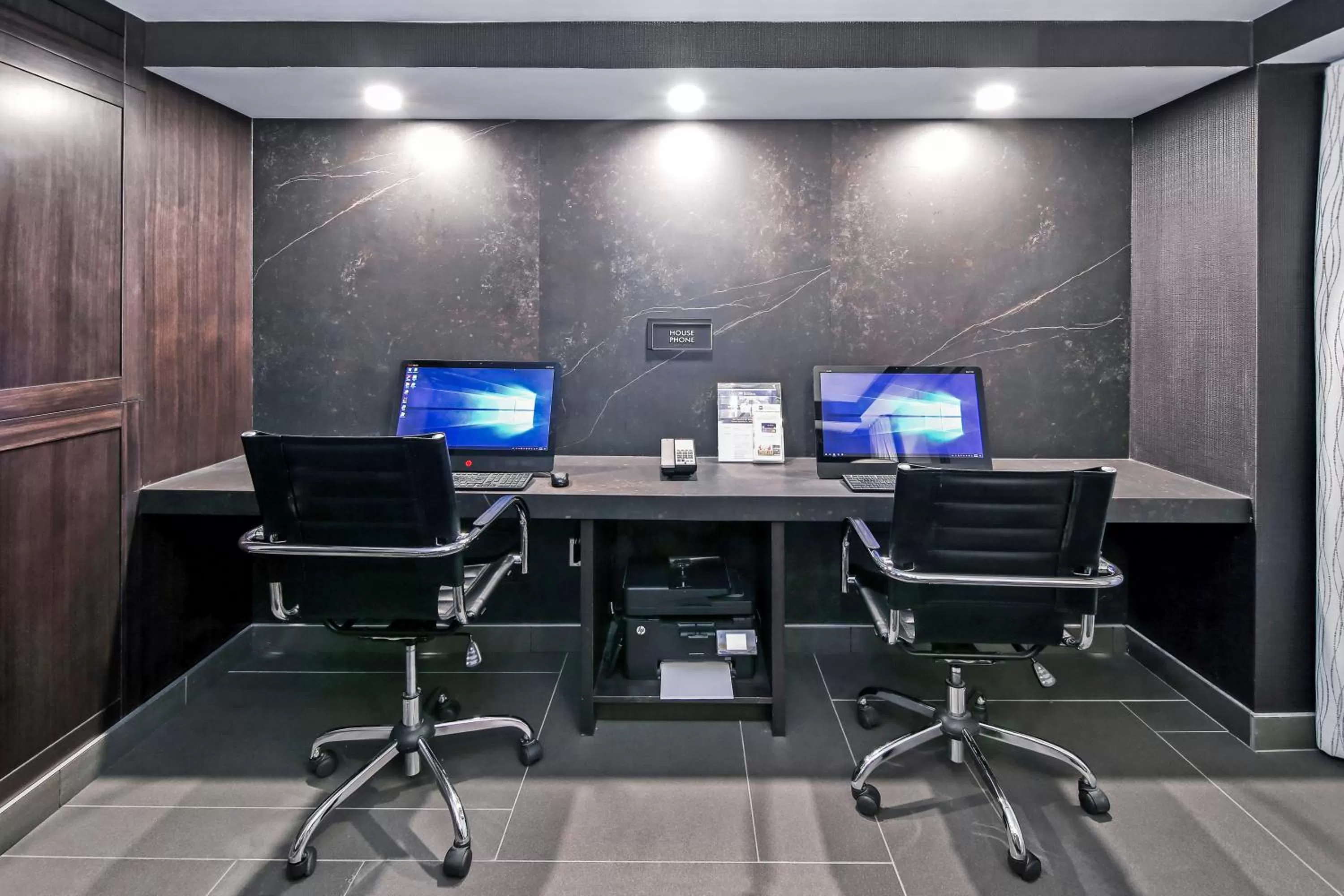 Business facilities in Best Western Plus Banff International Lodge