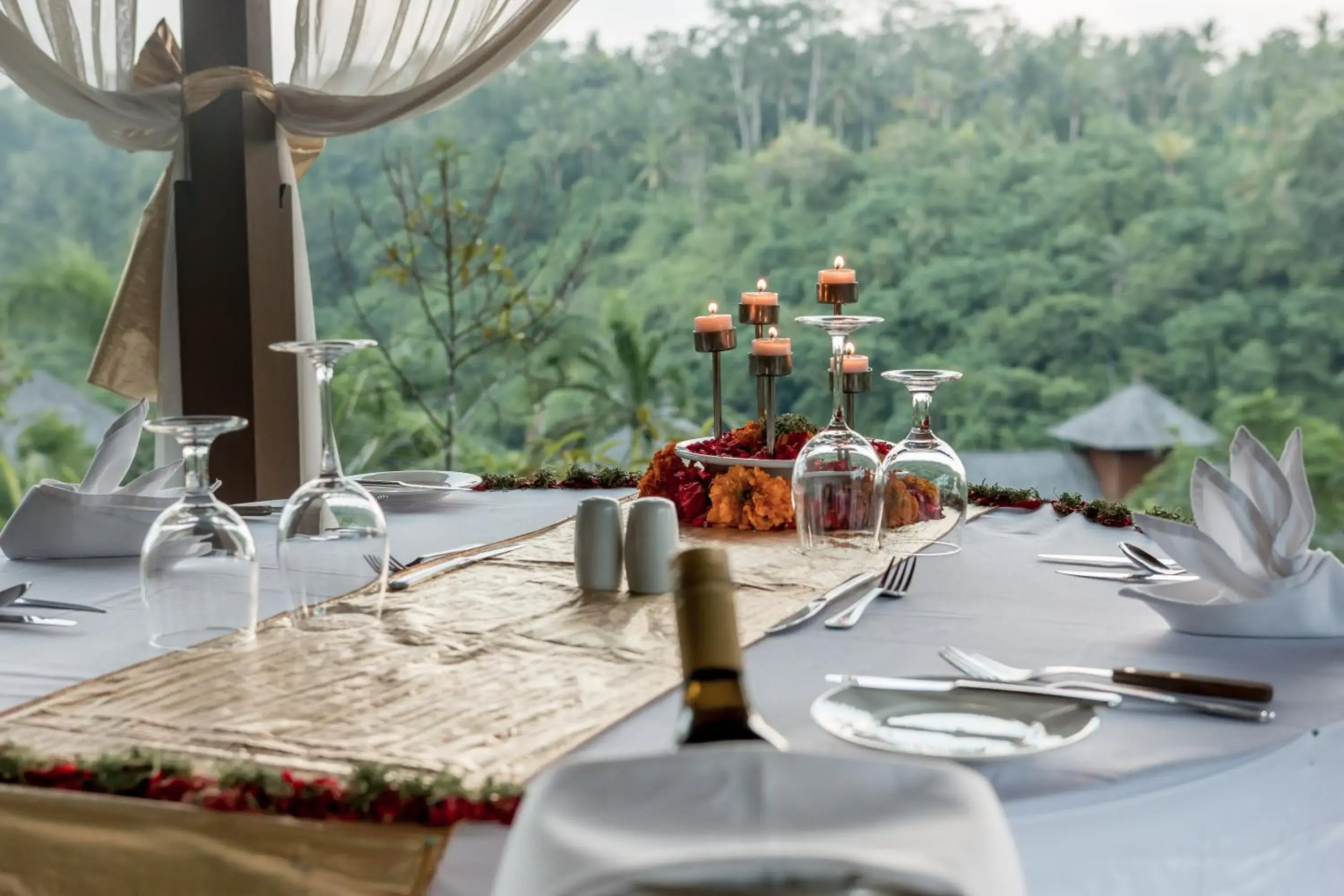 Drinks, Restaurant/Places to Eat in The Payogan Villa Resort and Spa