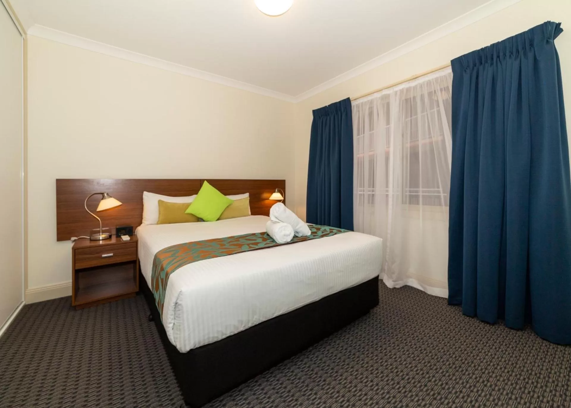 Bed in Amazing Accommodations: St Kilda