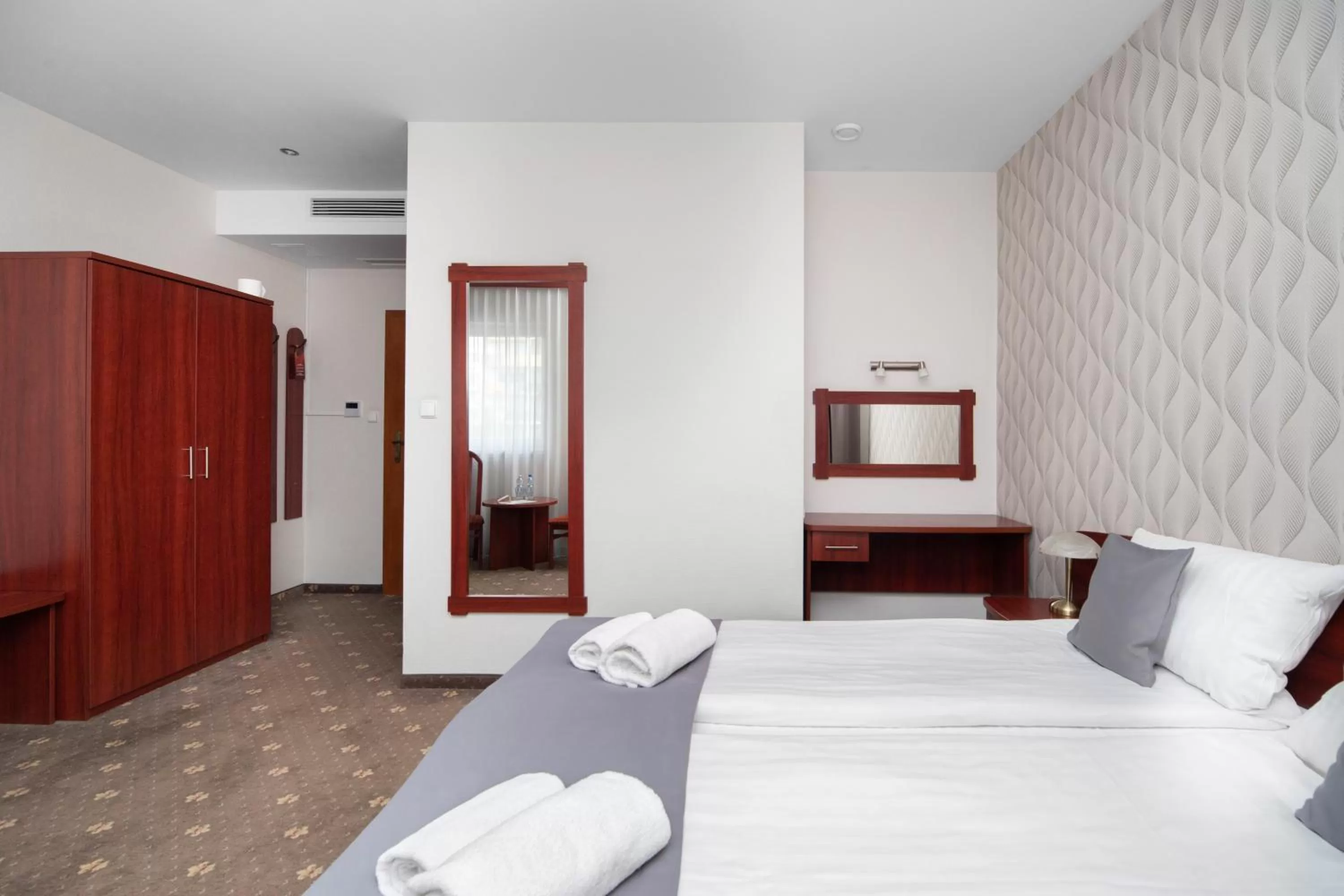 Bed in Hotel Maraton