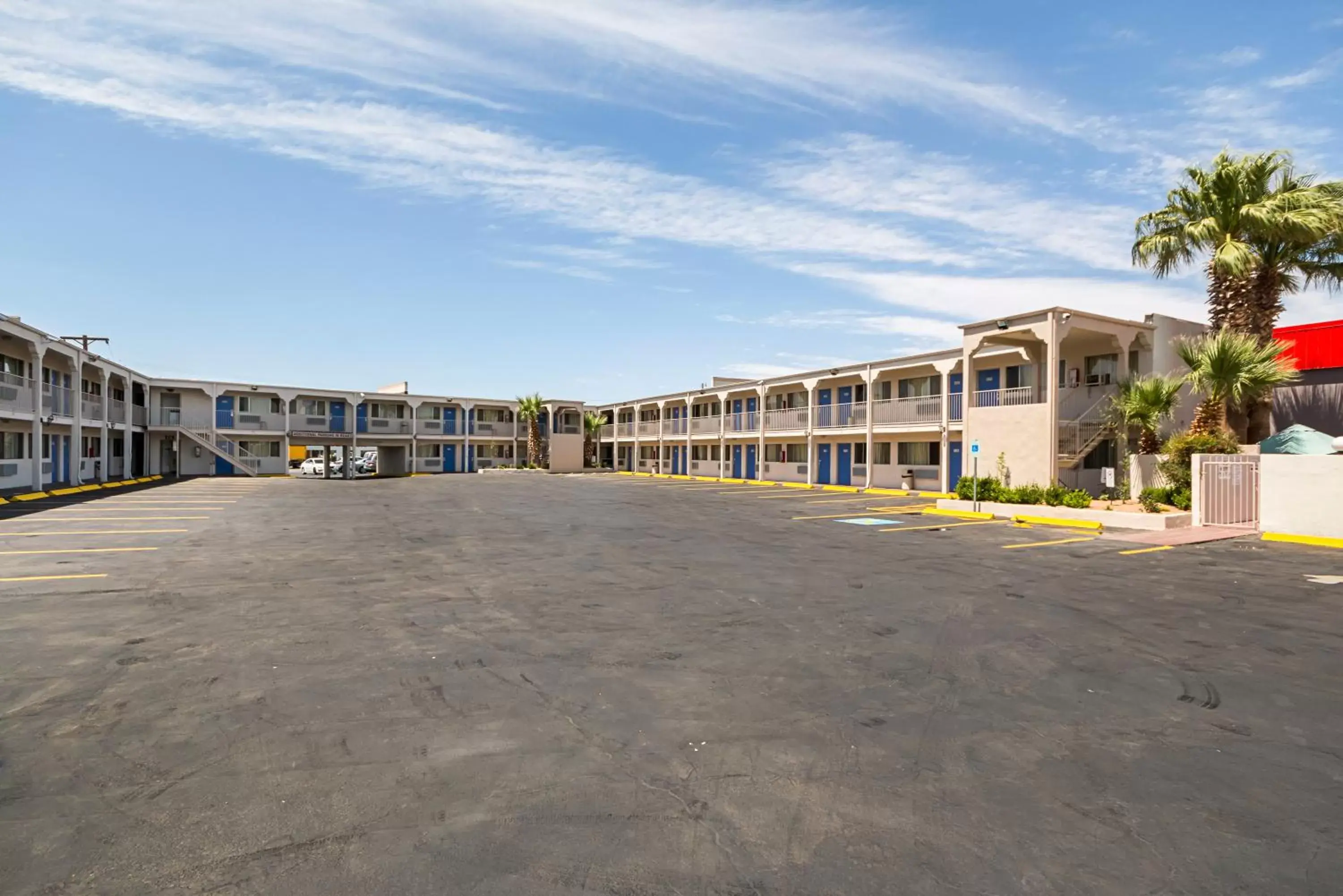 Facade/entrance, Property Building in Motel 6-El Paso, TX - Airport - Fort Bliss