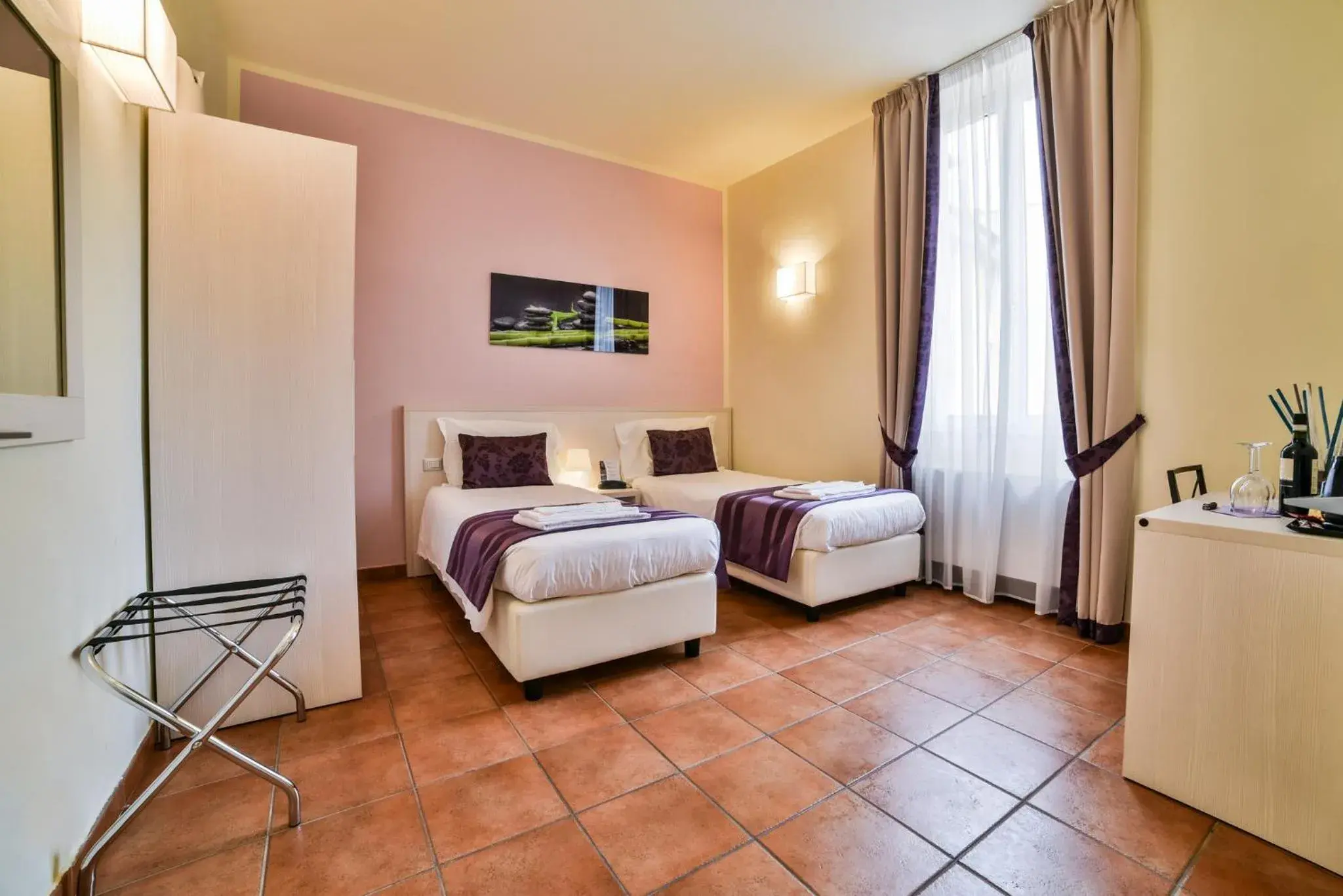 Bedroom, Bed in Hotel Bella Firenze