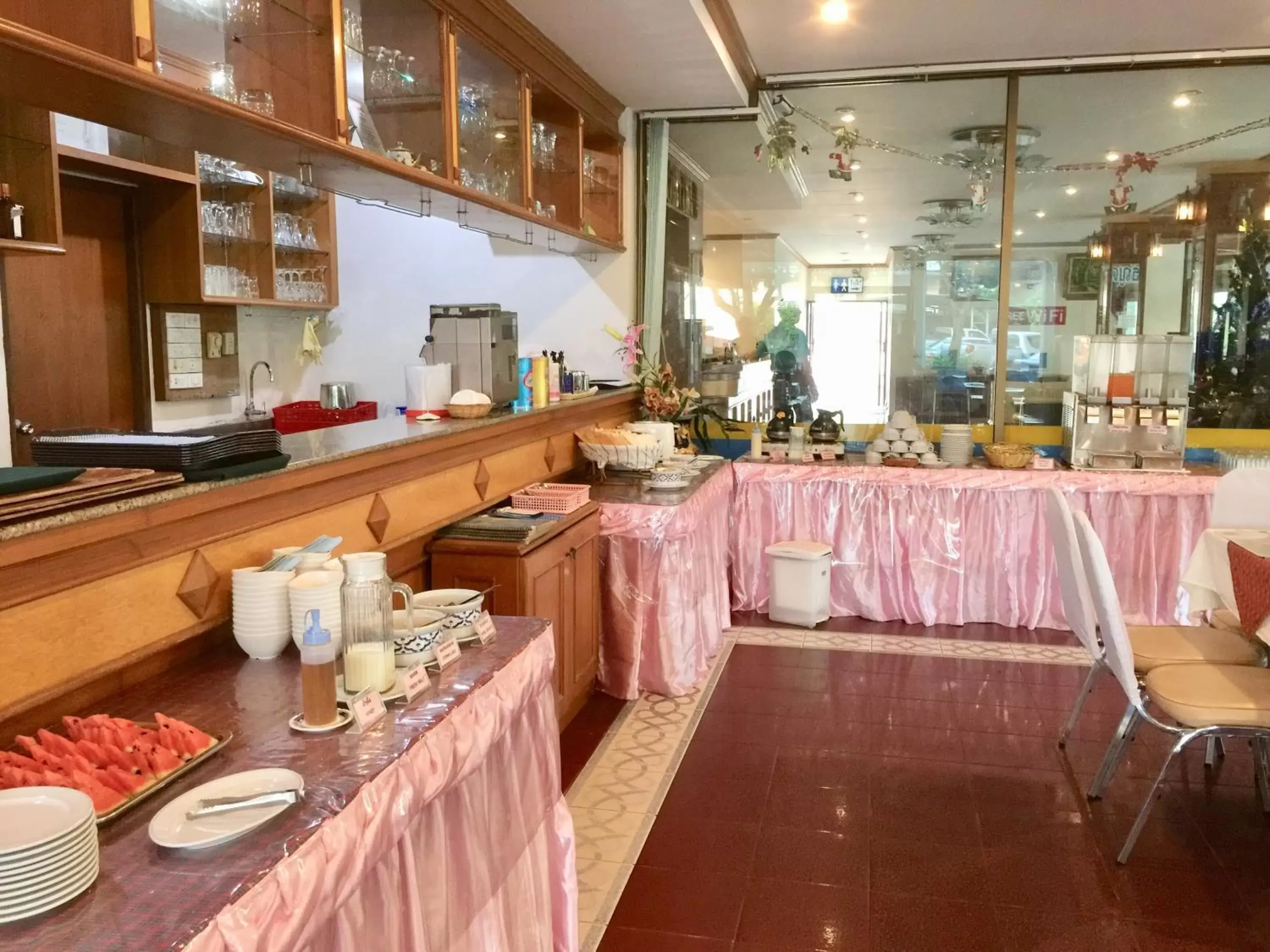 Breakfast, Restaurant/Places to Eat in Krabi Golden Hill Hotel