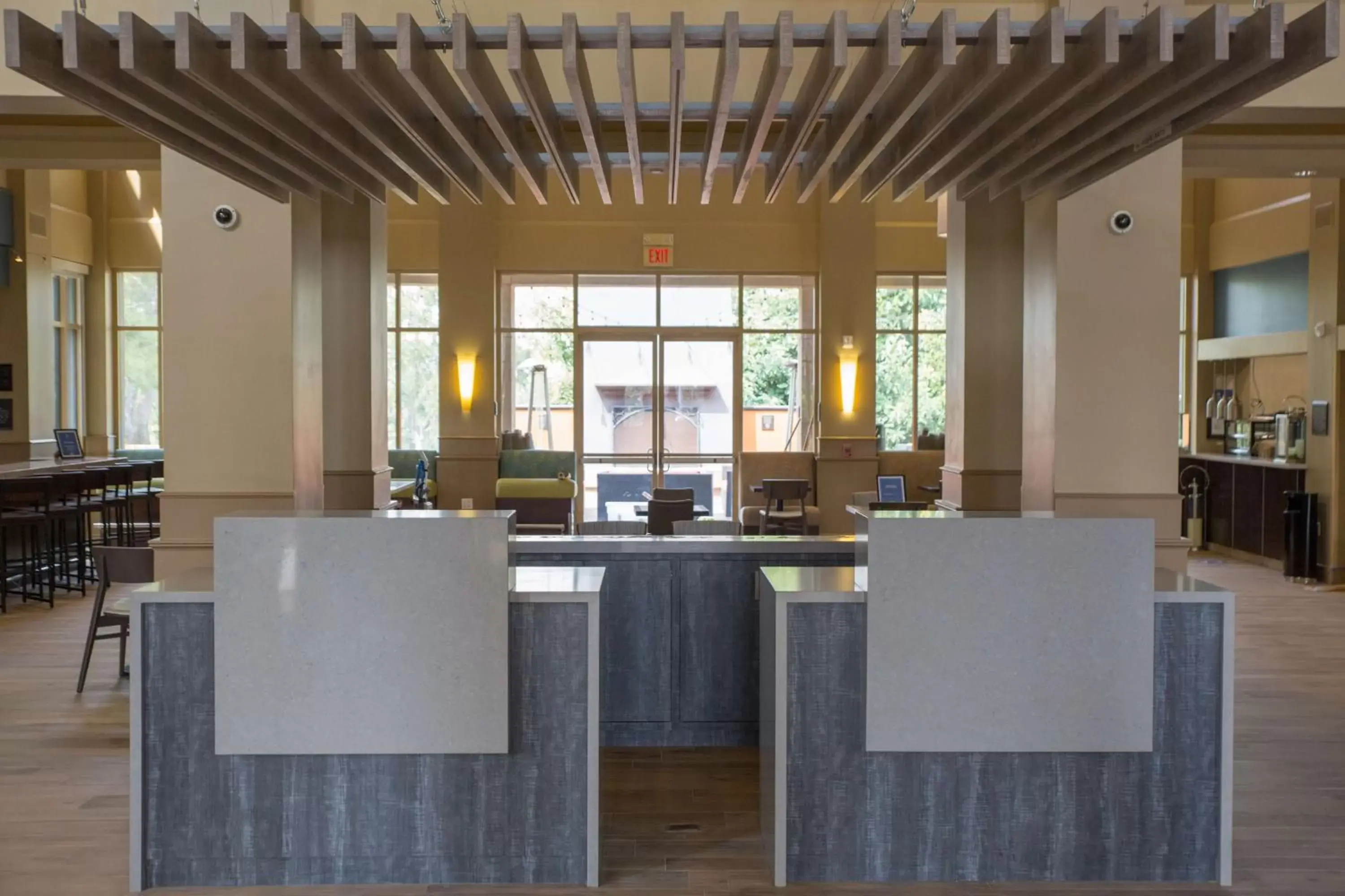 Lobby or reception, Kitchen/Kitchenette in Hilton Garden Inn Montebello / Los Angeles