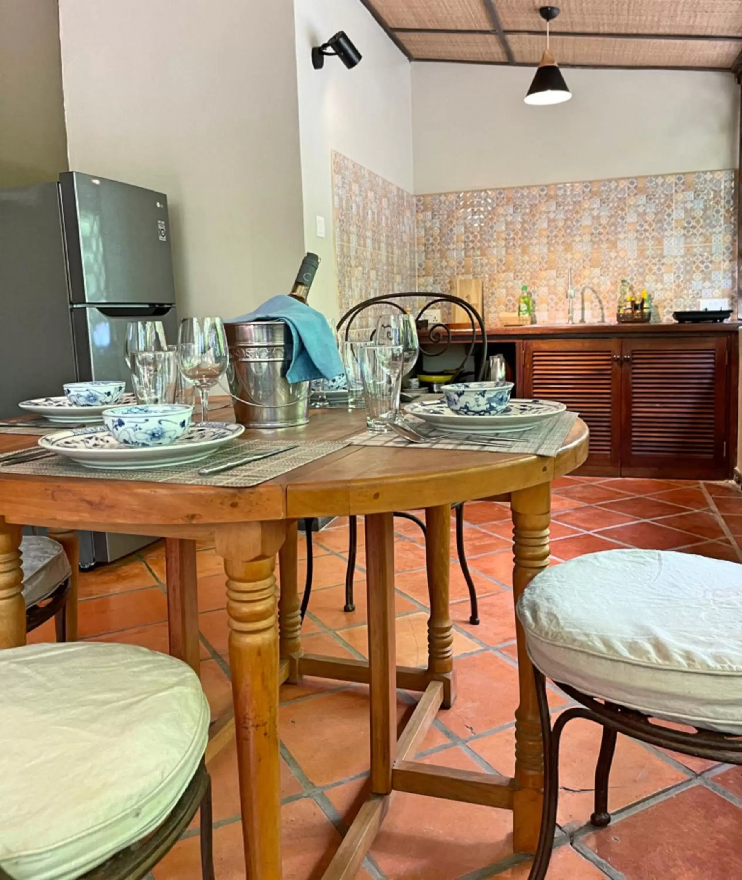 Kitchen or kitchenette, Restaurant/Places to Eat in La Palmeraie D'angkor