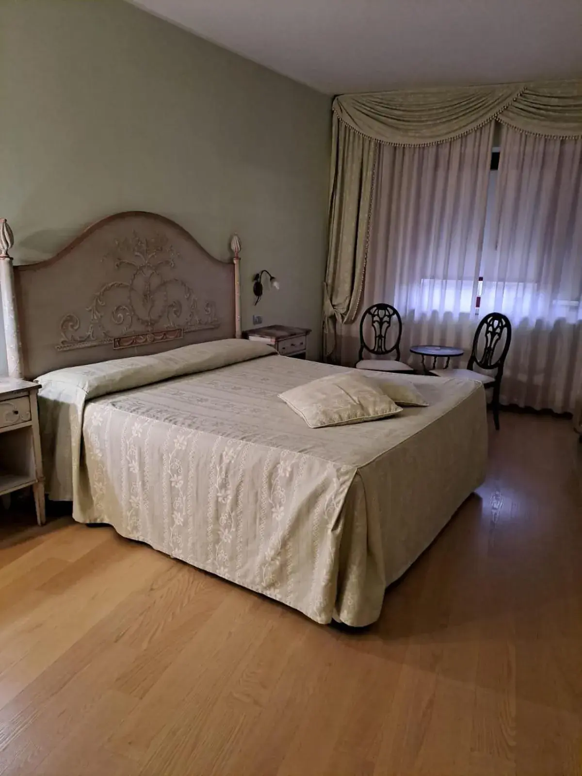Bedroom, Bed in Hotel Internazionale