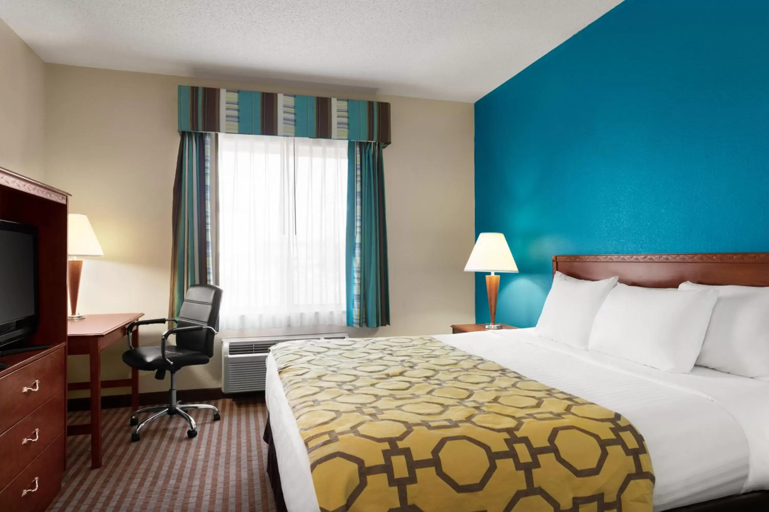 Bed in Baymont by Wyndham Elizabethtown Bed in Baymont by Wyndham Elizabethtown