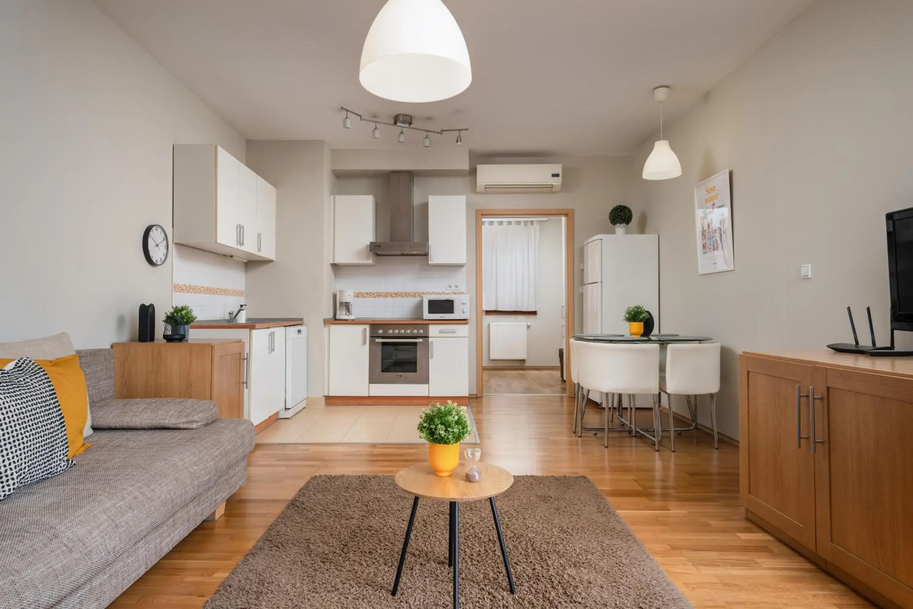 Coffee/tea facilities, Kitchen/Kitchenette in Central Passage Budapest Apartments