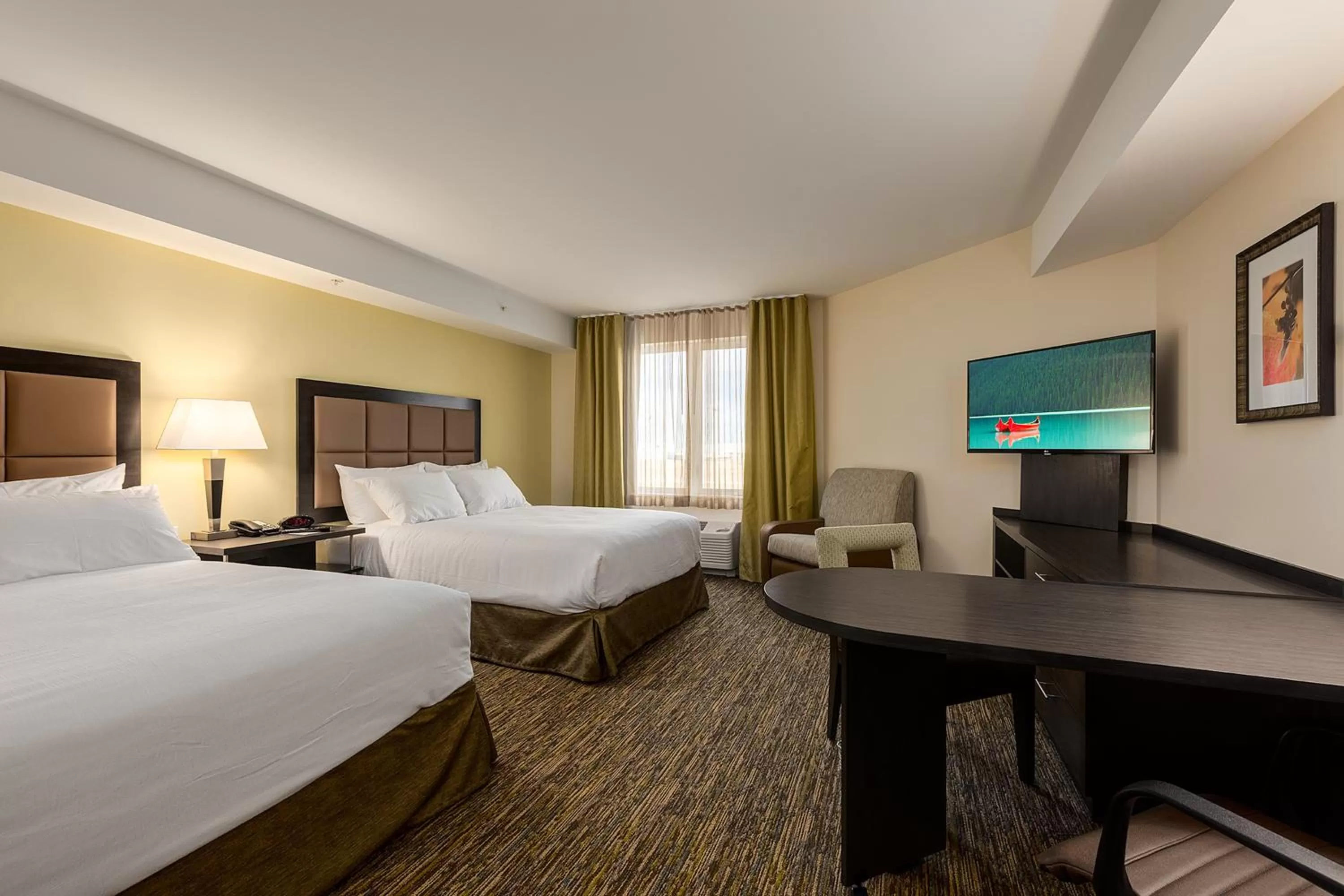 TV and multimedia, Bed in Park Inn by Radisson, Calgary Airport North, AB