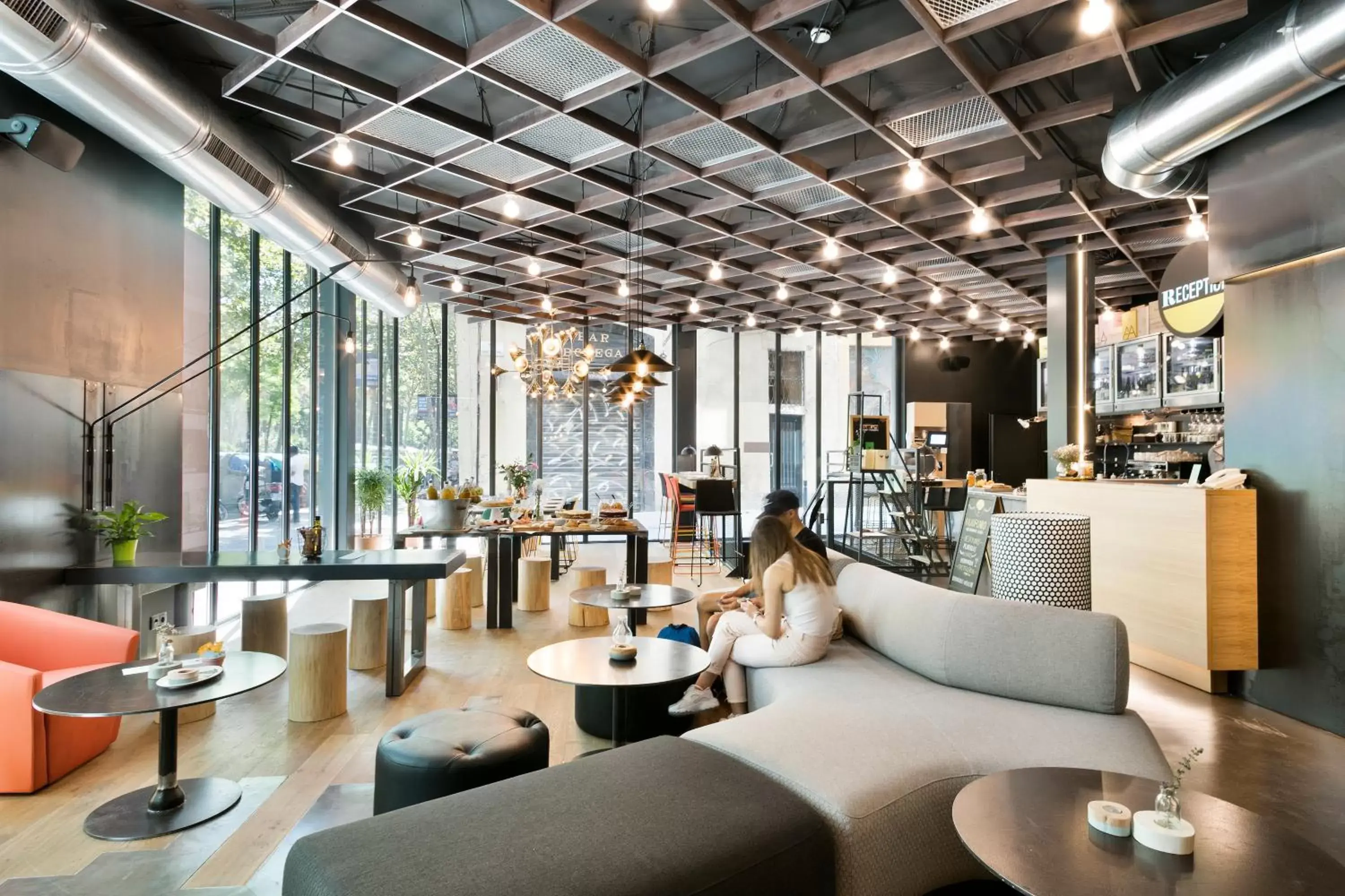 Lobby or reception, Restaurant/Places to Eat in Niu Barcelona Hotel