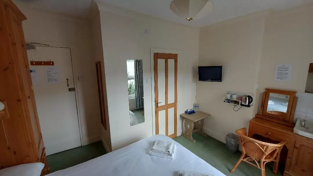 TV/Entertainment Center in The Clifton at Paignton