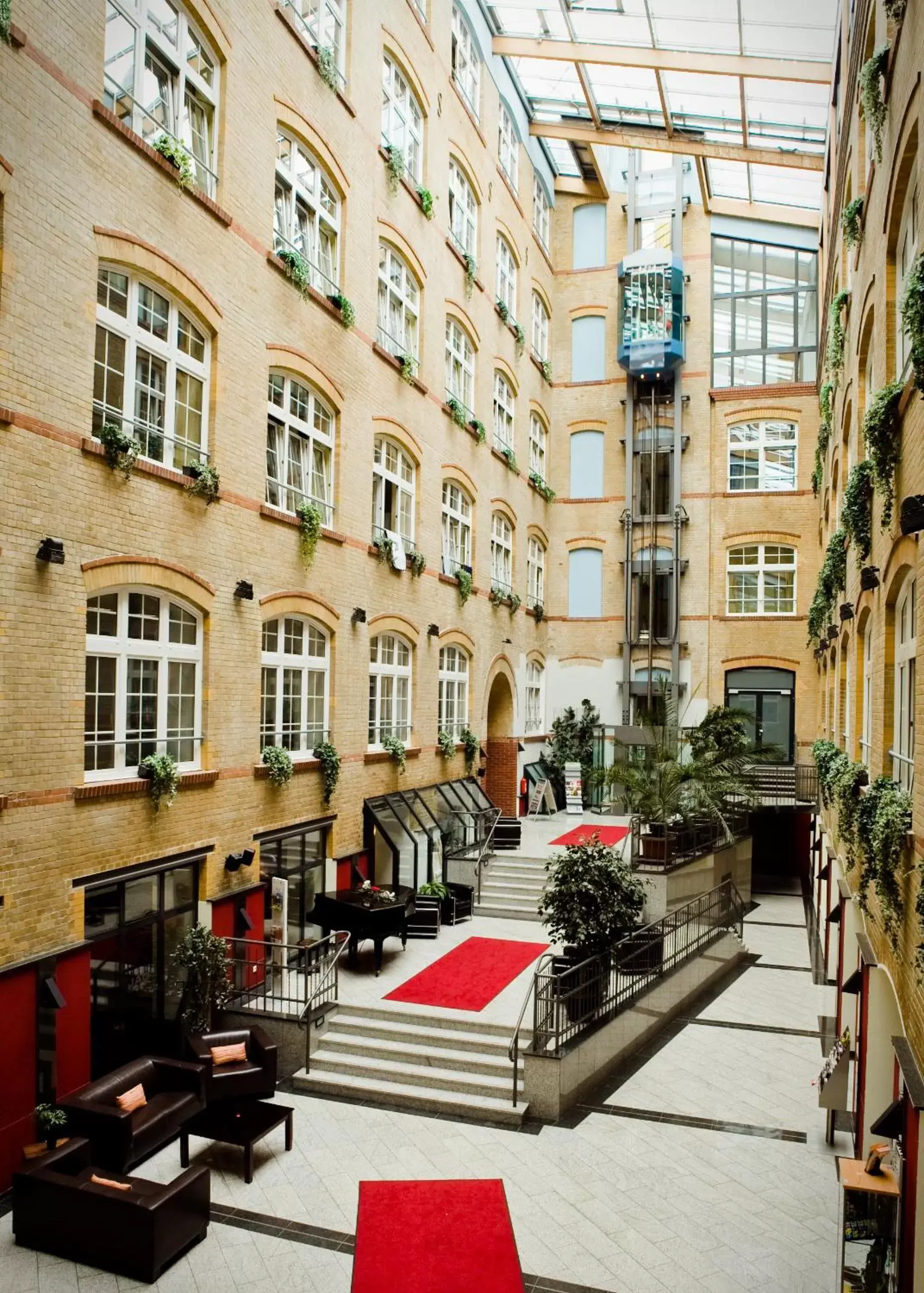 Balcony/Terrace in Singer109 Hotel & Hostel