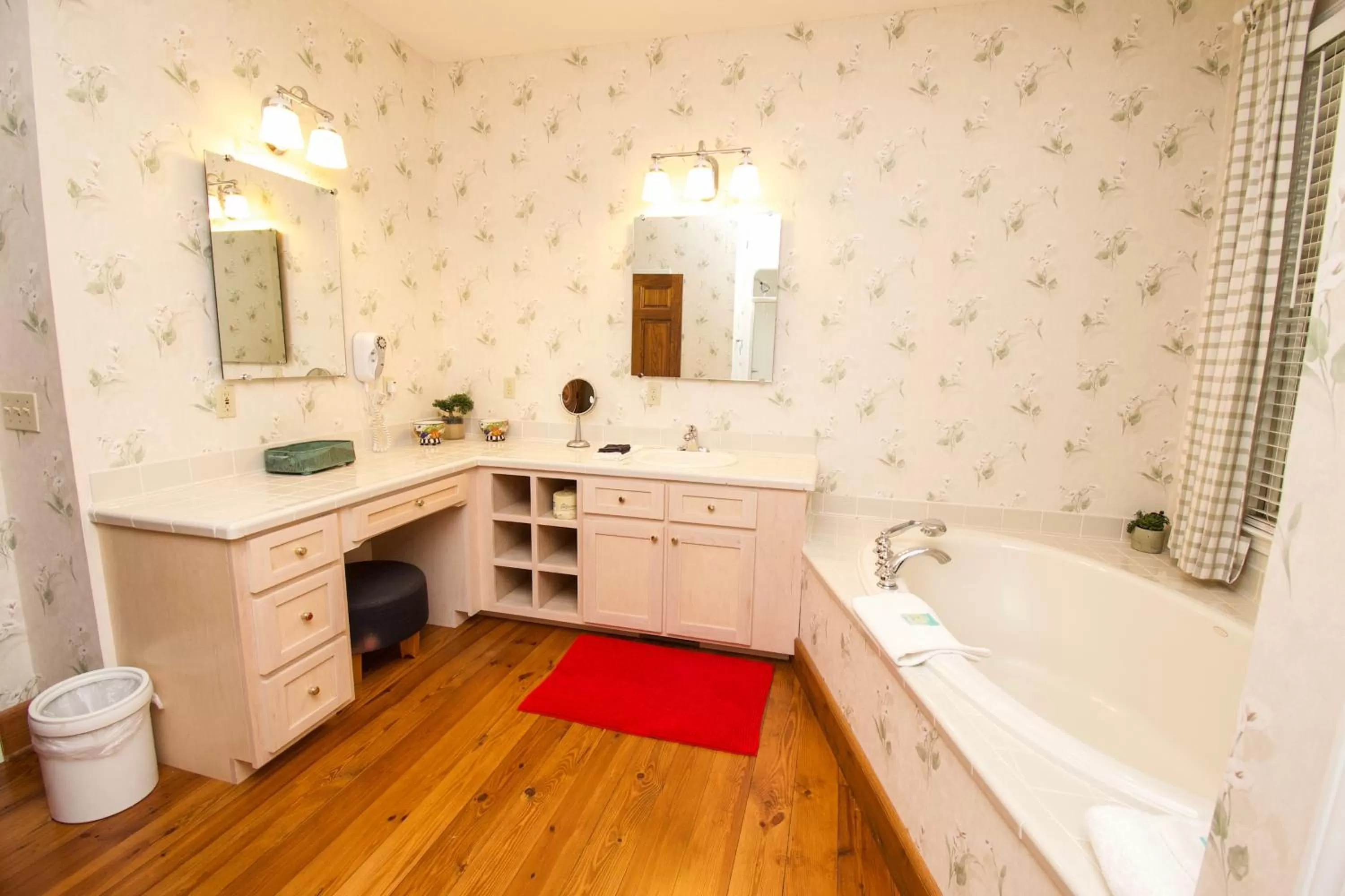 Bathroom in Paradise Hills, Winery Resort & Spa