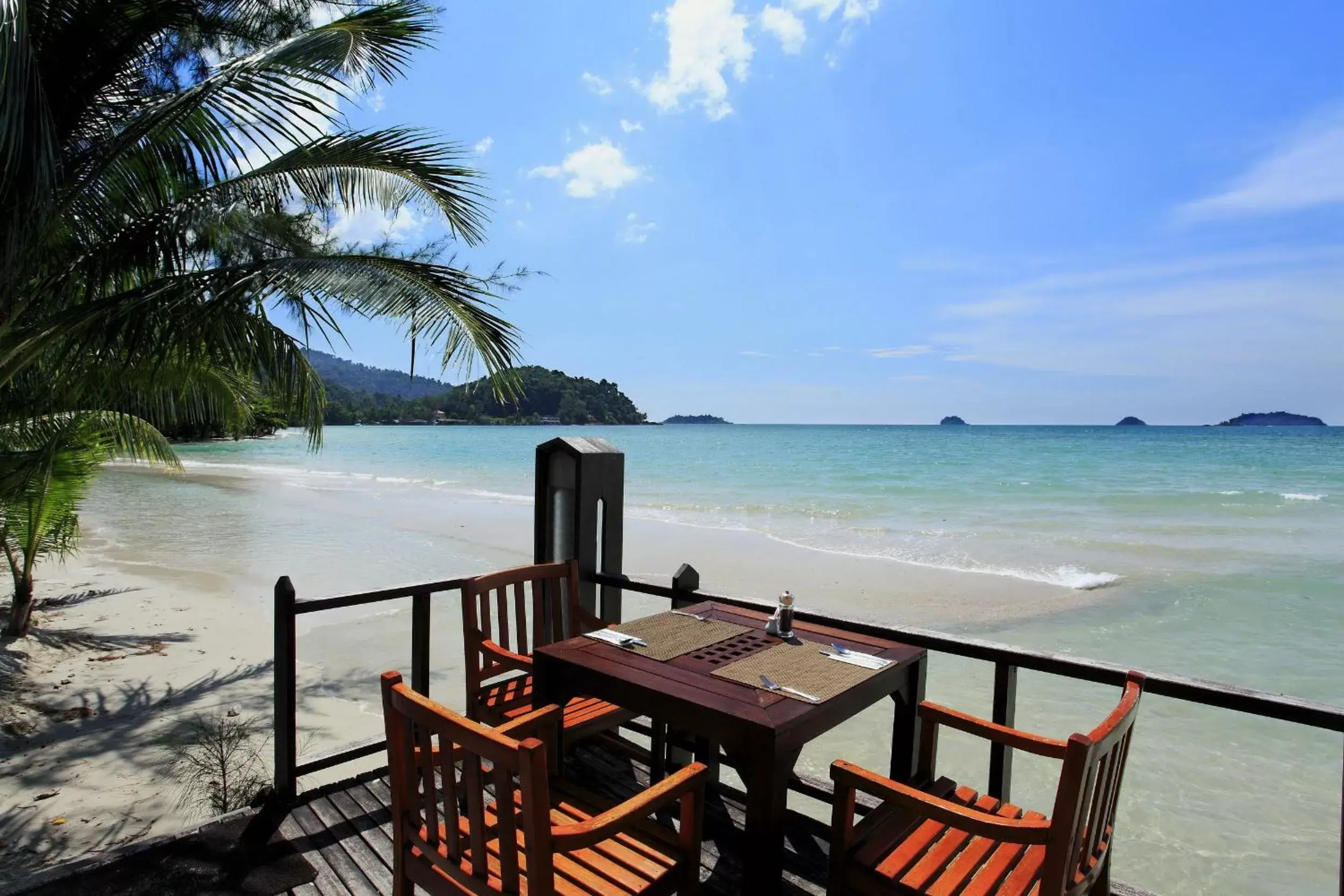 Beach in Centara Koh Chang Tropicana Resort