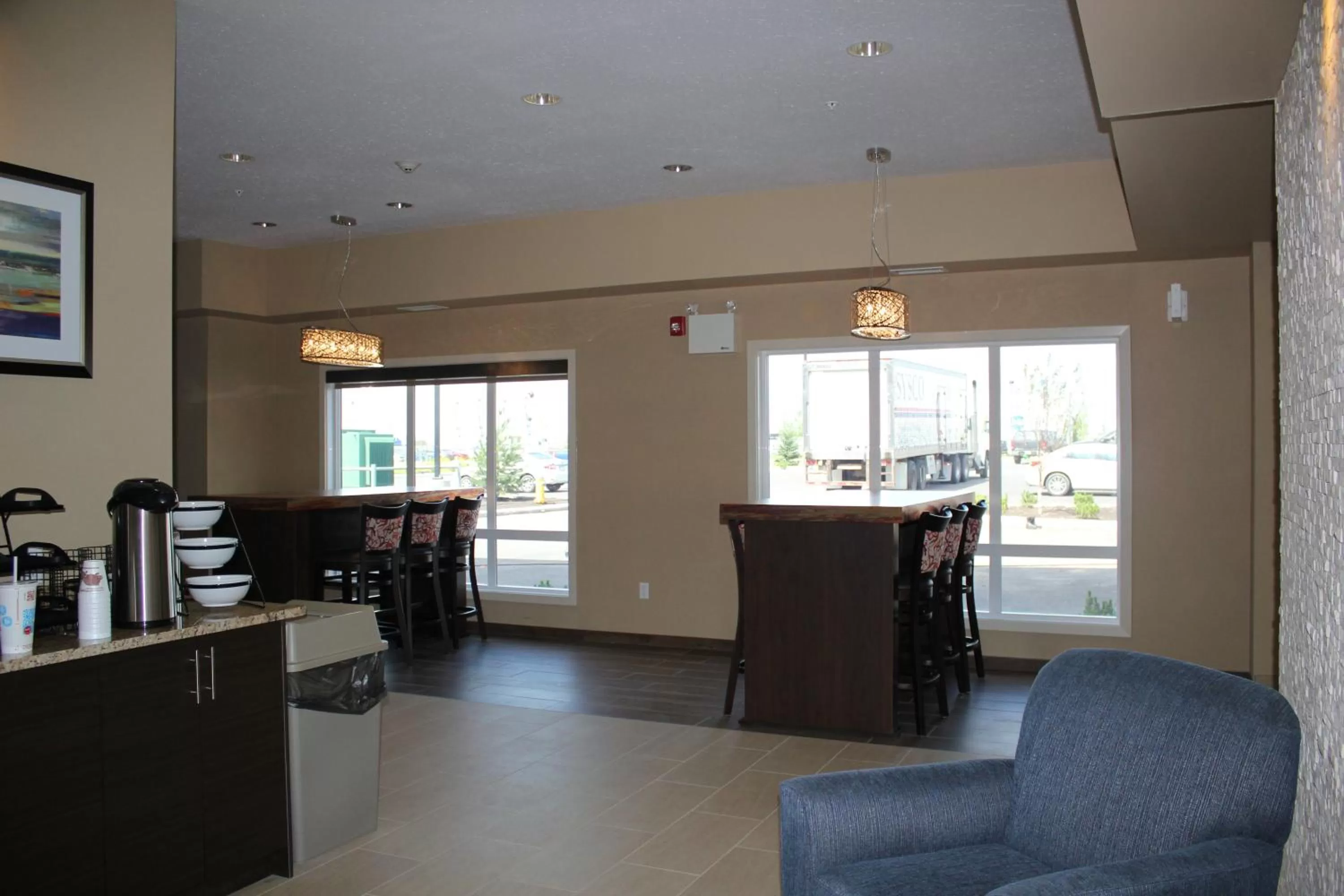 Restaurant/places to eat in Comfort Inn & Suites Edmonton International Airport