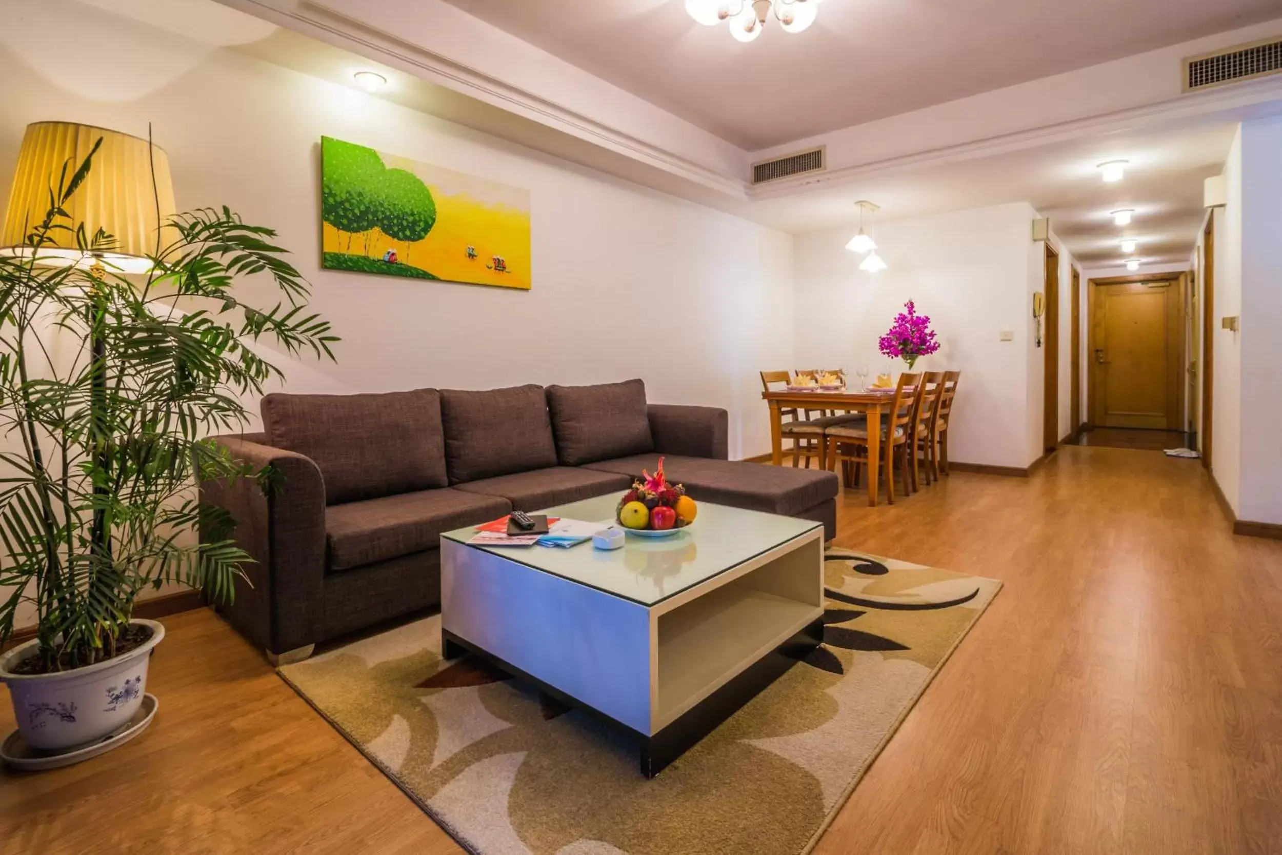 Living room, Seating Area in Rose Garden Residences