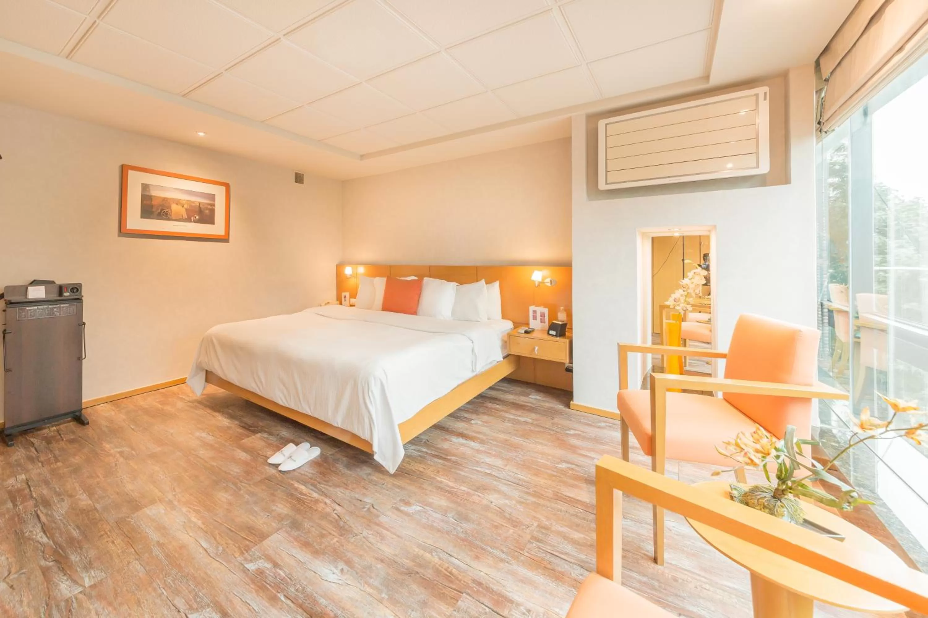 Bed in Suites Contempo