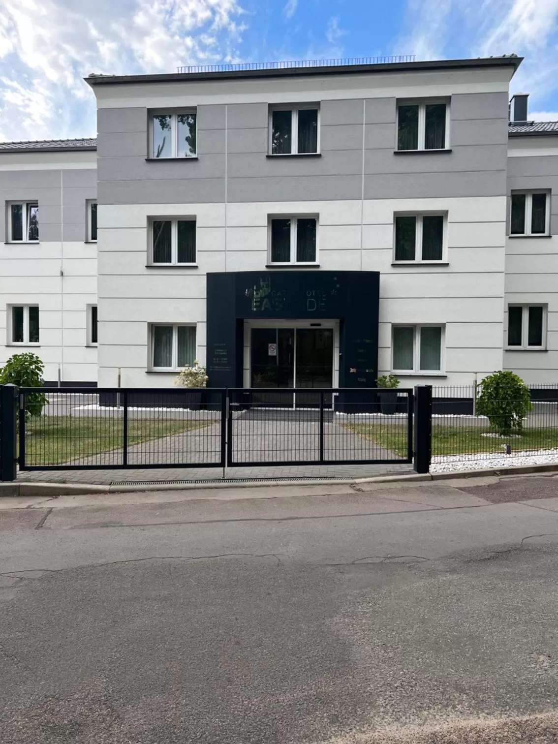 Facade/entrance in Garni Hotel Eastside