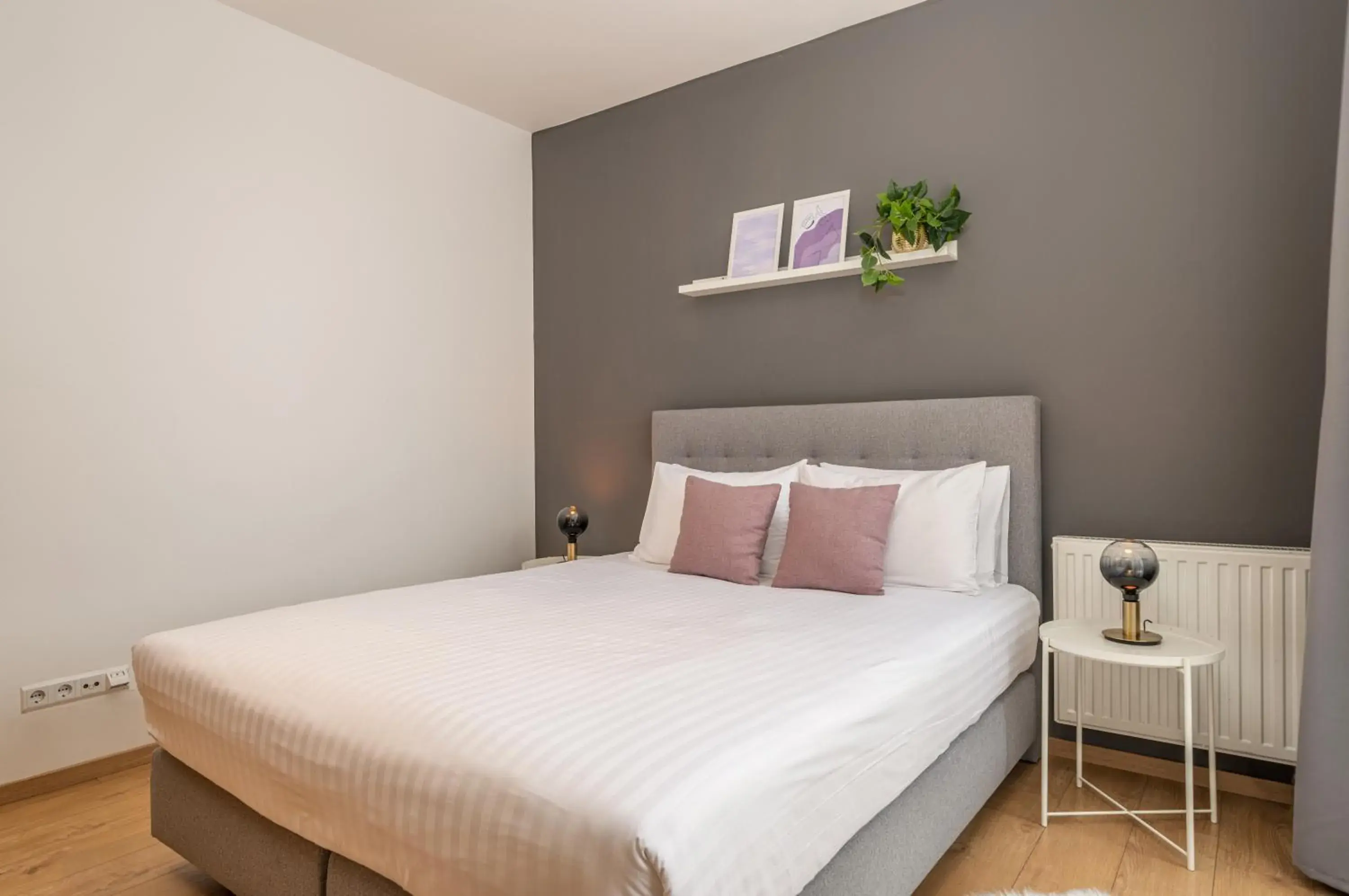 Bedroom, Bed in Vagabond Downtown Bedroom, Bed in Vagabond Downtown