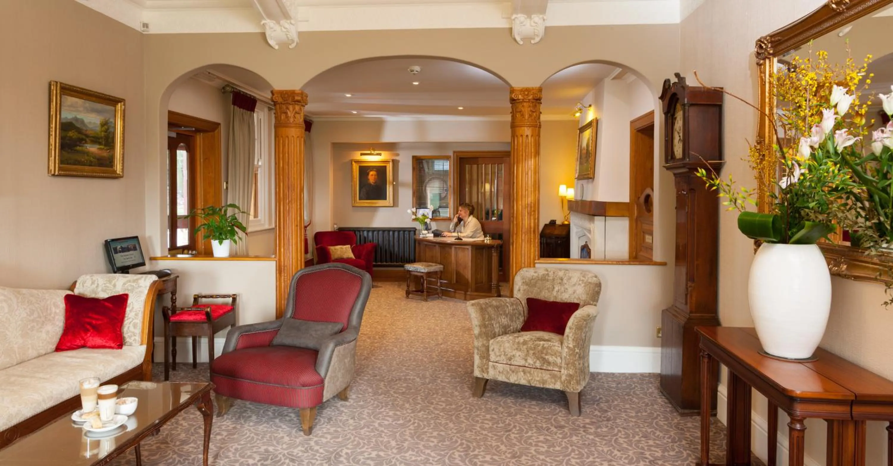 Lobby or reception in Best Western Sysonby Knoll Hotel