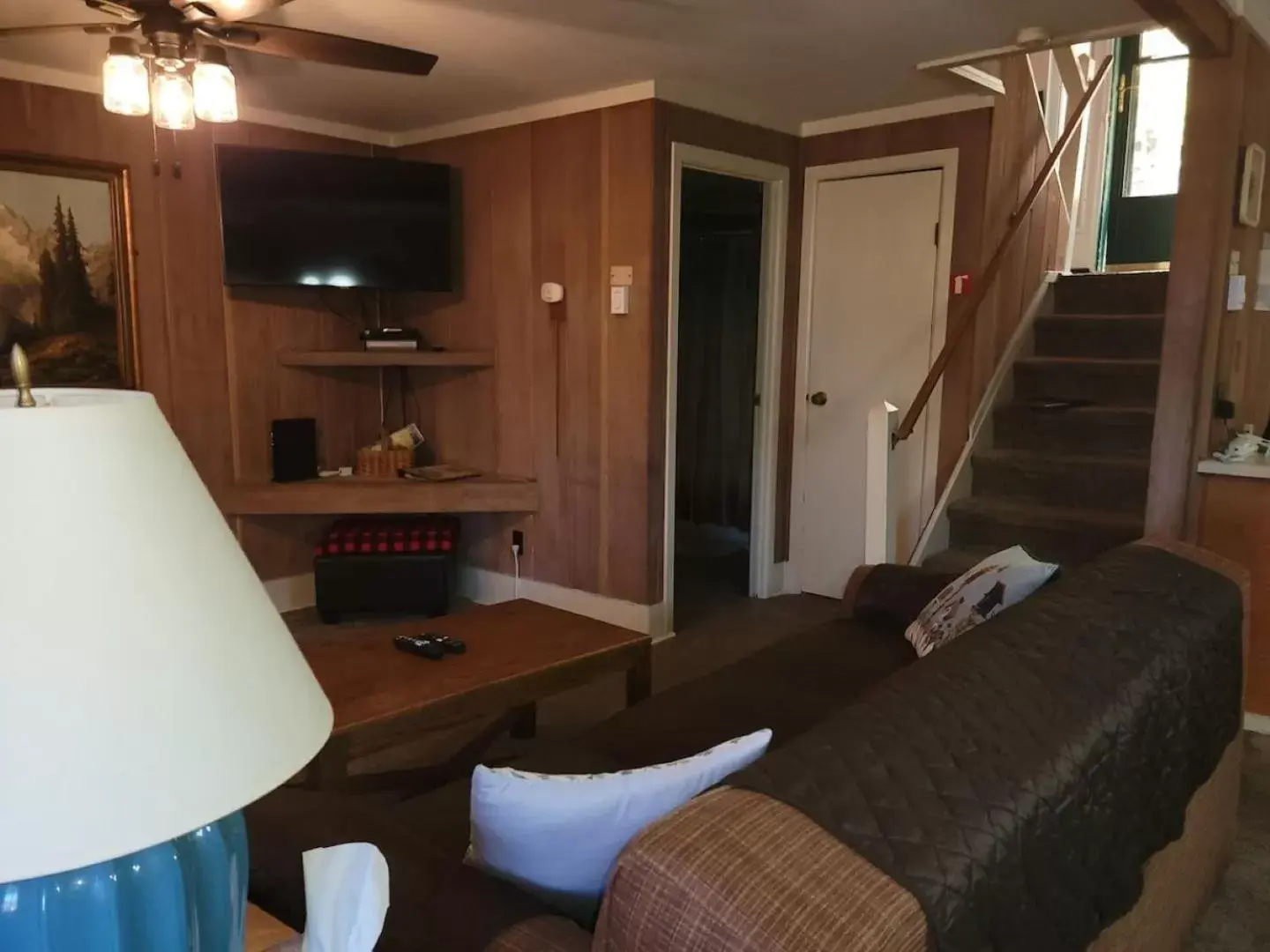 Living room, Seating Area in Cedar Village Condominiums