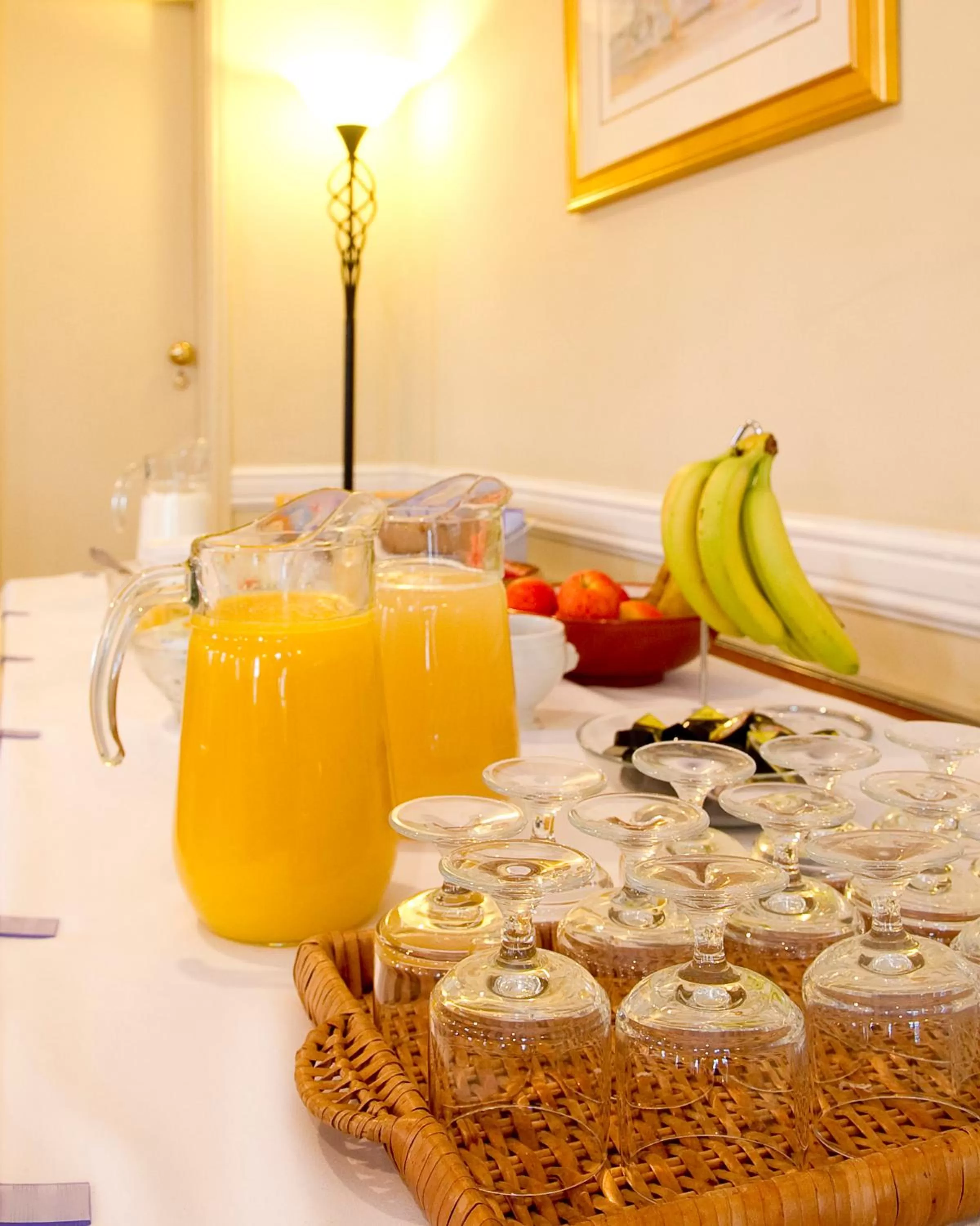 Breakfast in Sherbourne House