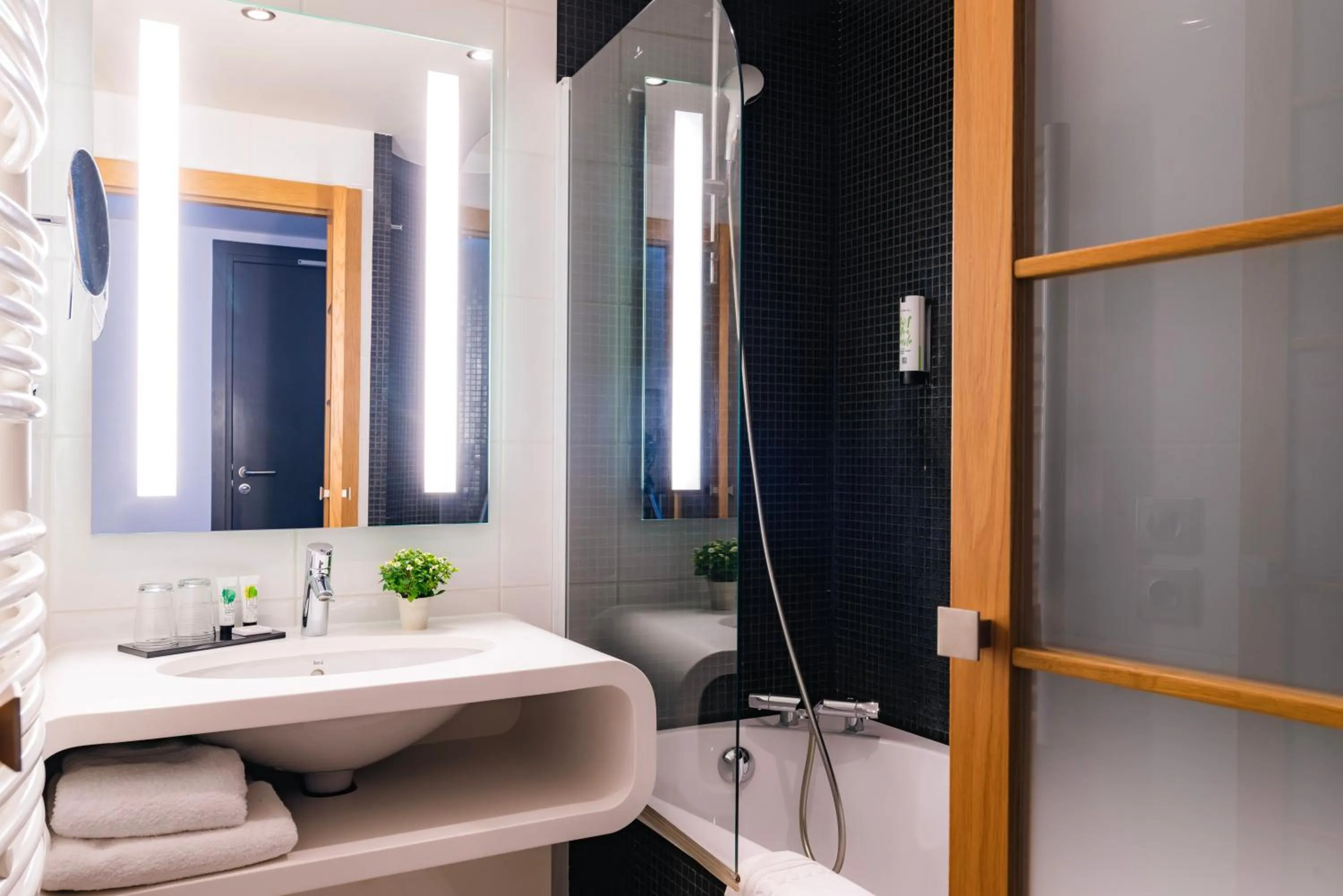 Best Western Plus Hôtel Le Rhénan & Restaurant Chez Claude