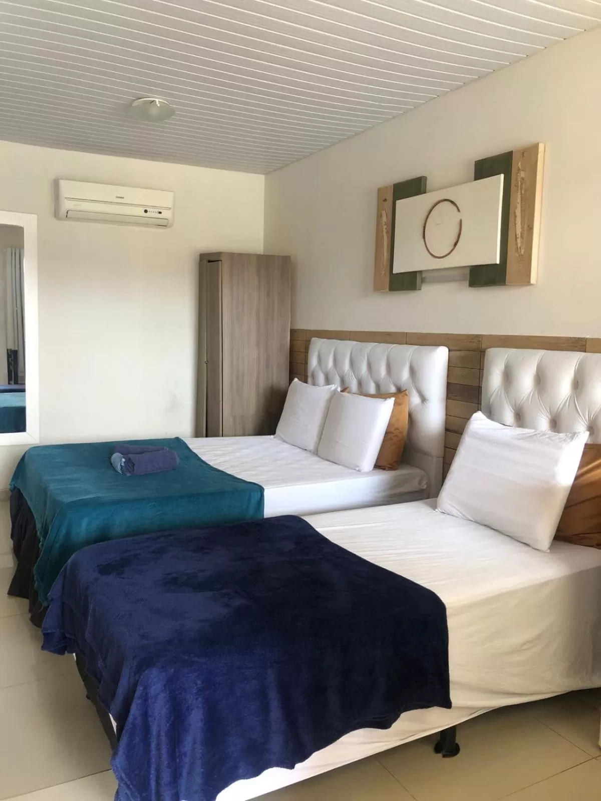 TV and multimedia, Bed in Pousada Das Palmeiras